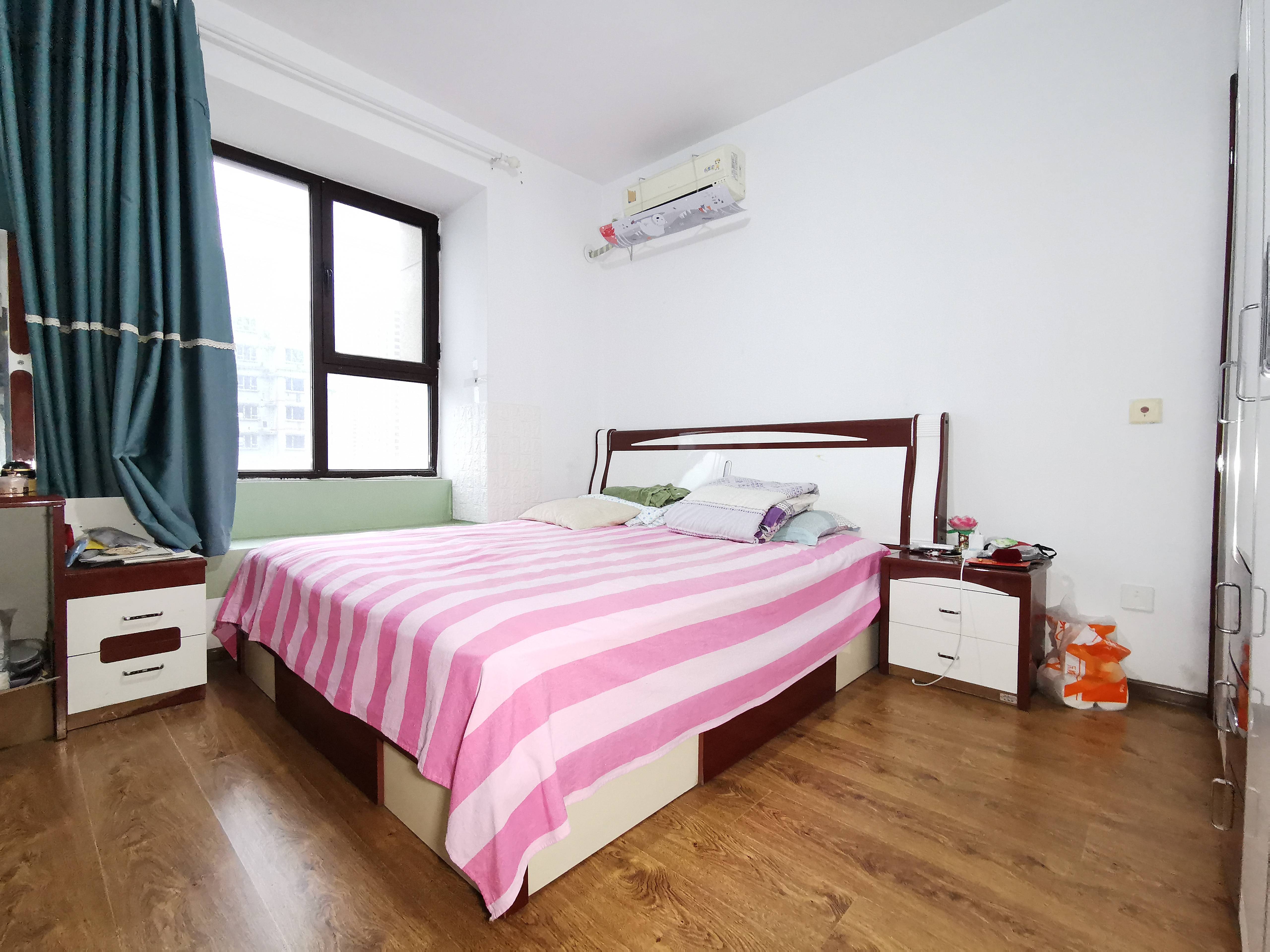 海尔云世界滟澜公馆花园