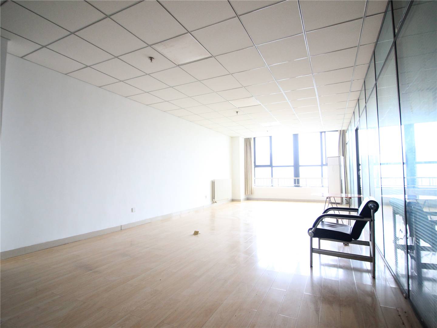 南益名泉春晓公寓