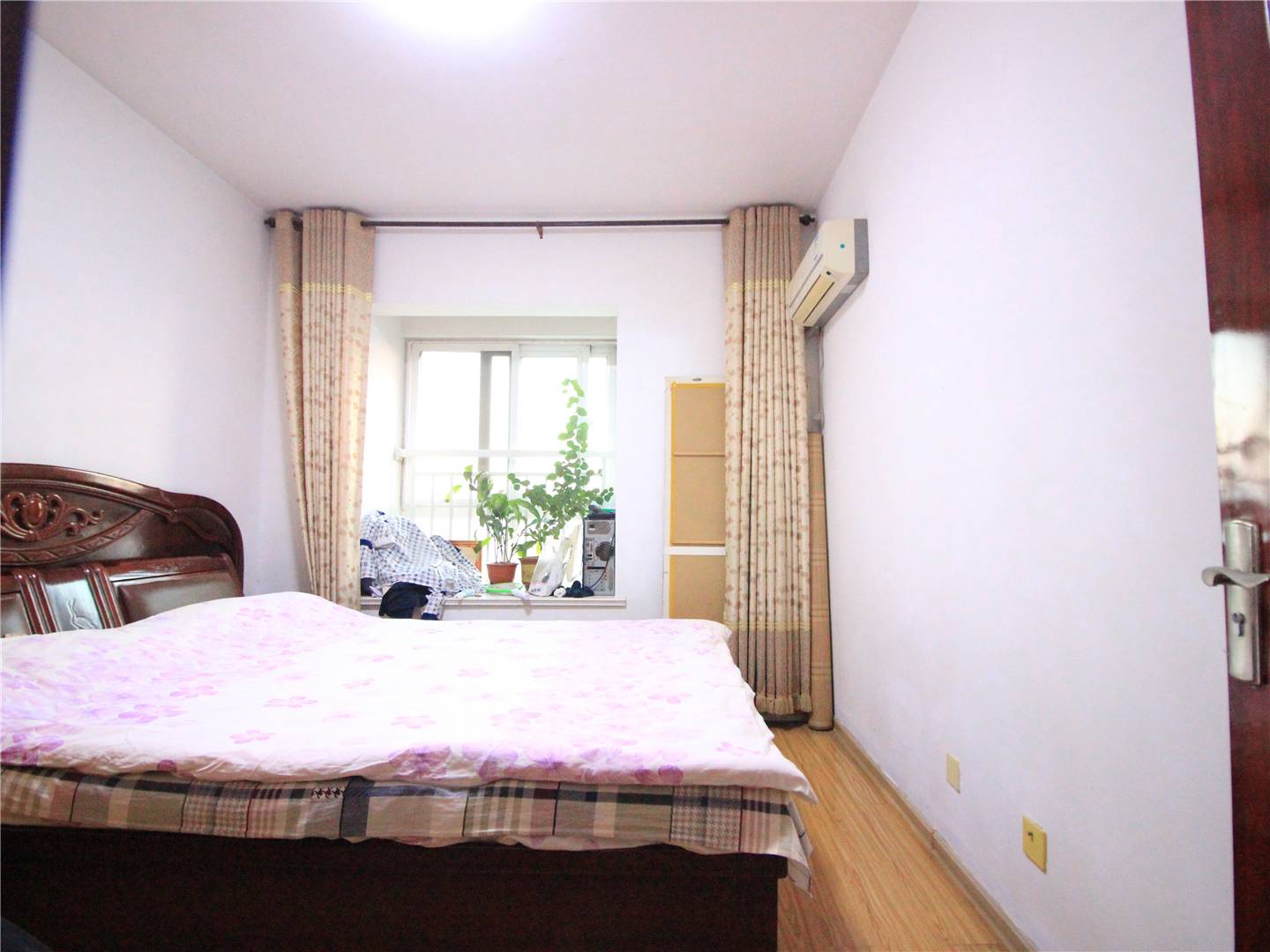 绿地新里梵尔赛公馆