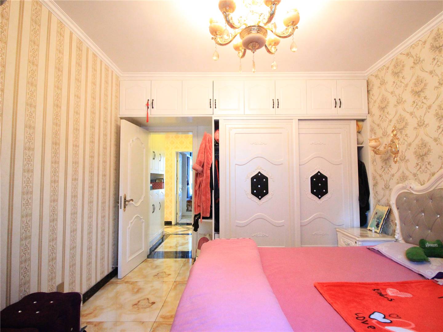 绿地新里梵尔赛公馆