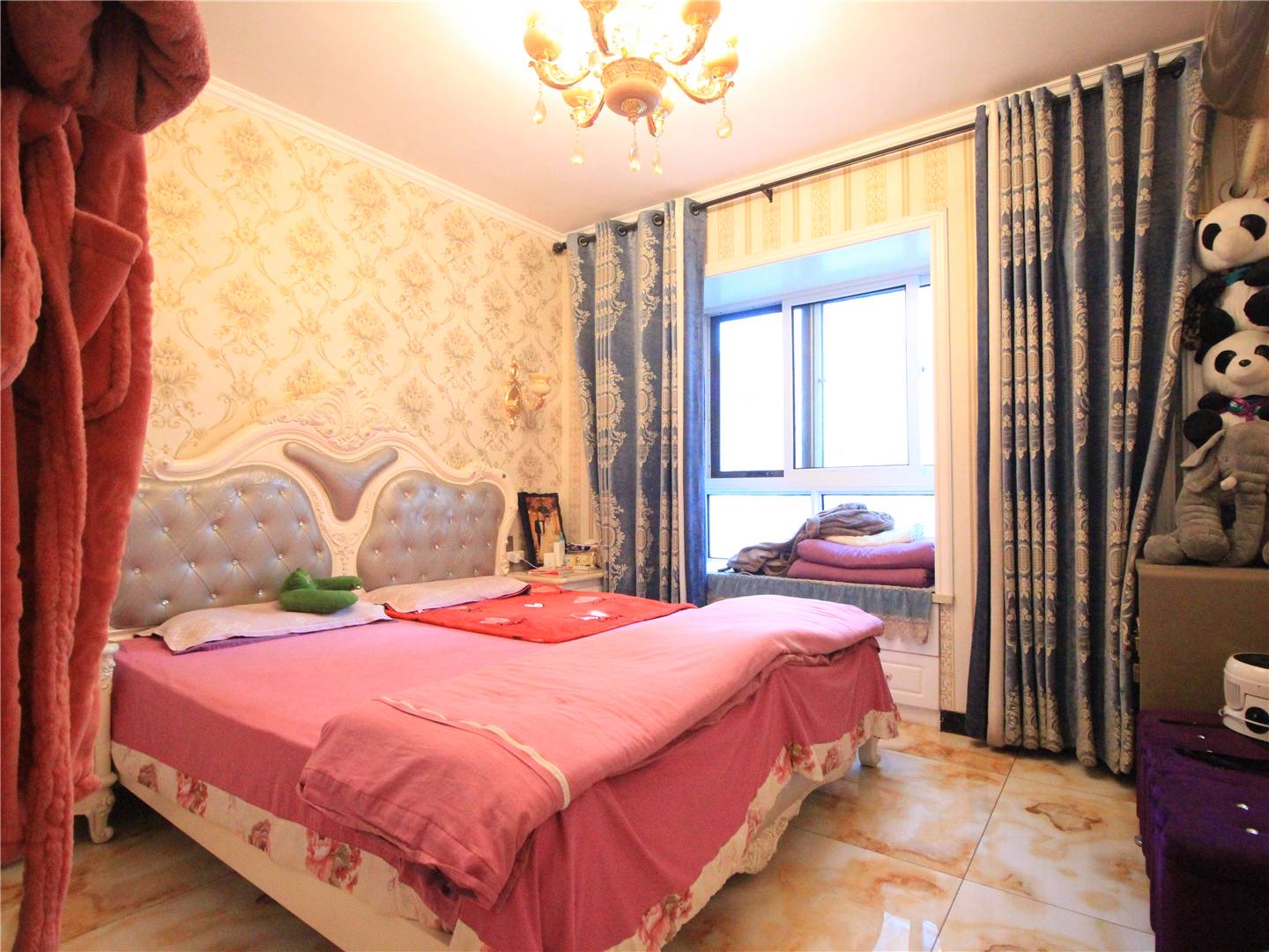 绿地新里梵尔赛公馆