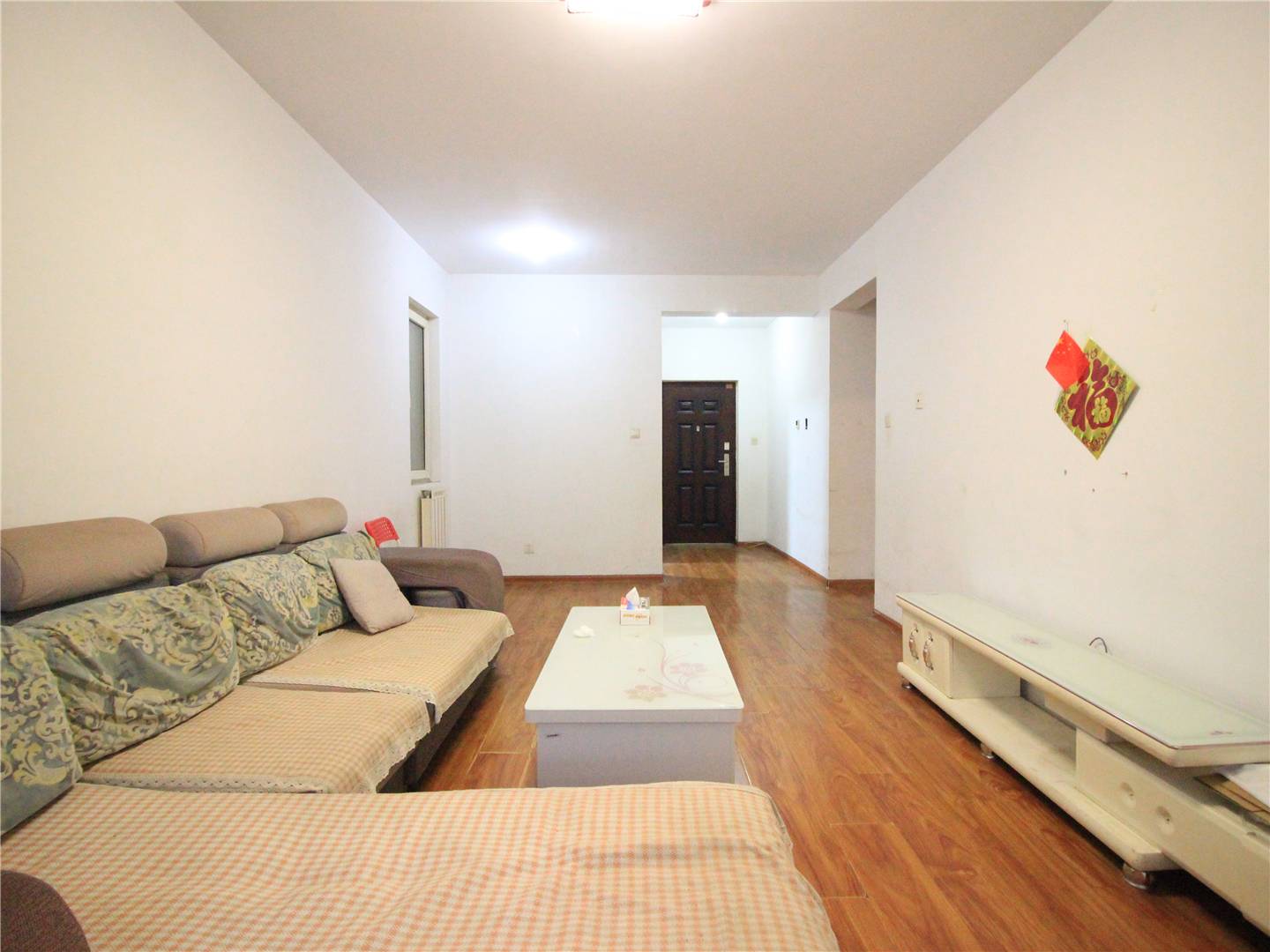  绿地新里梵尔赛公馆 南