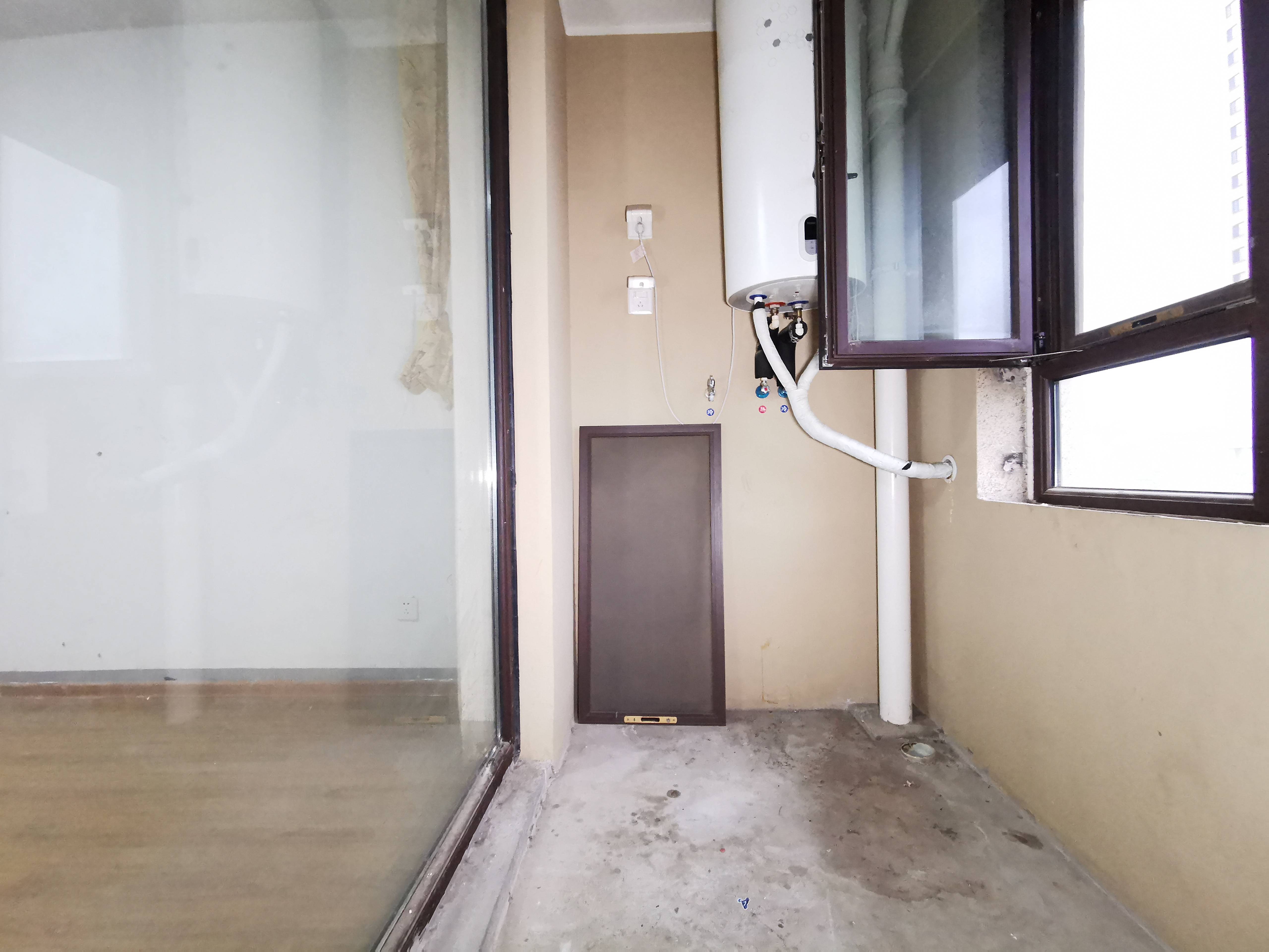 海尔云世界滟澜公馆花园