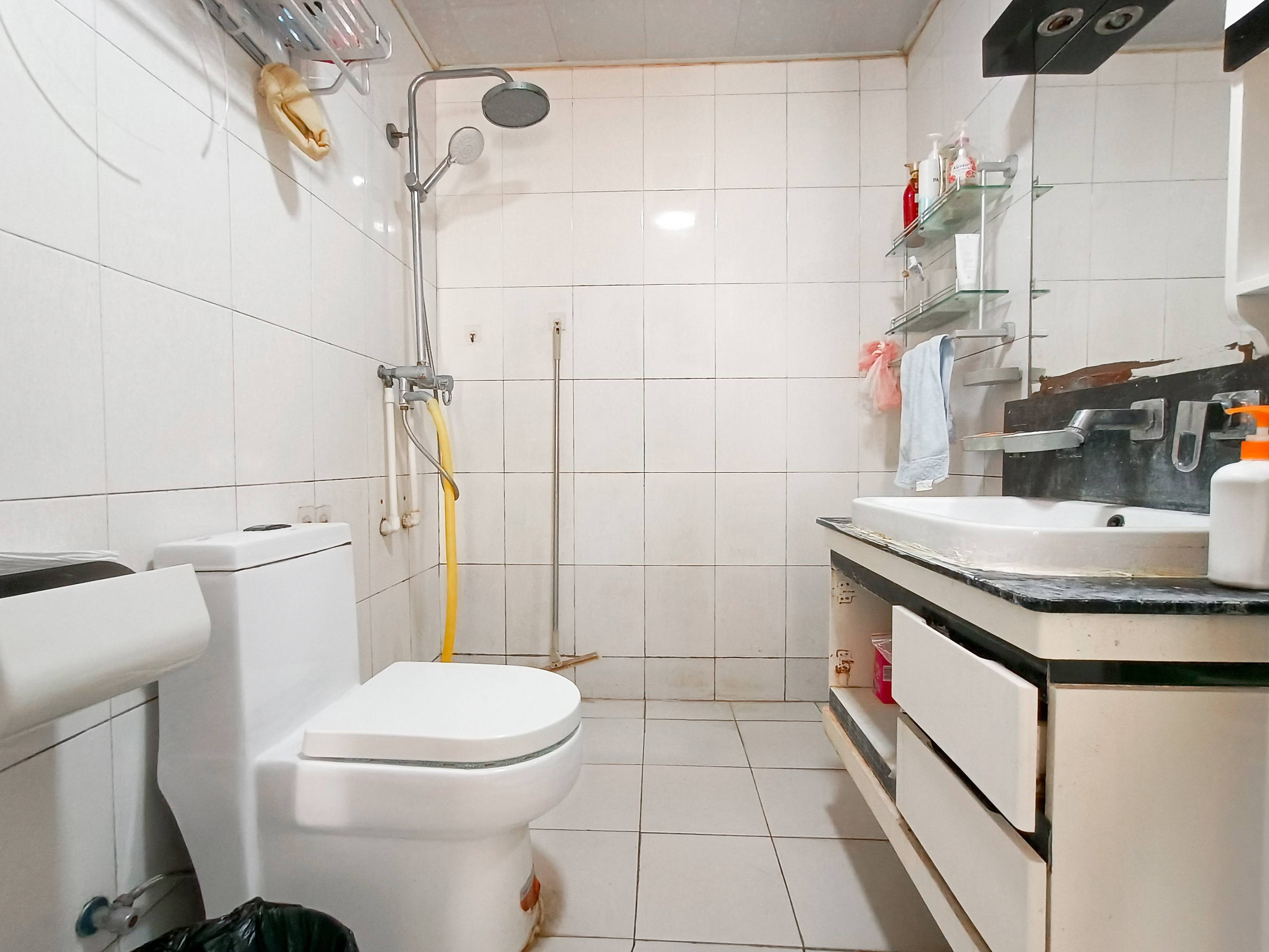 天鸿万象新天四区