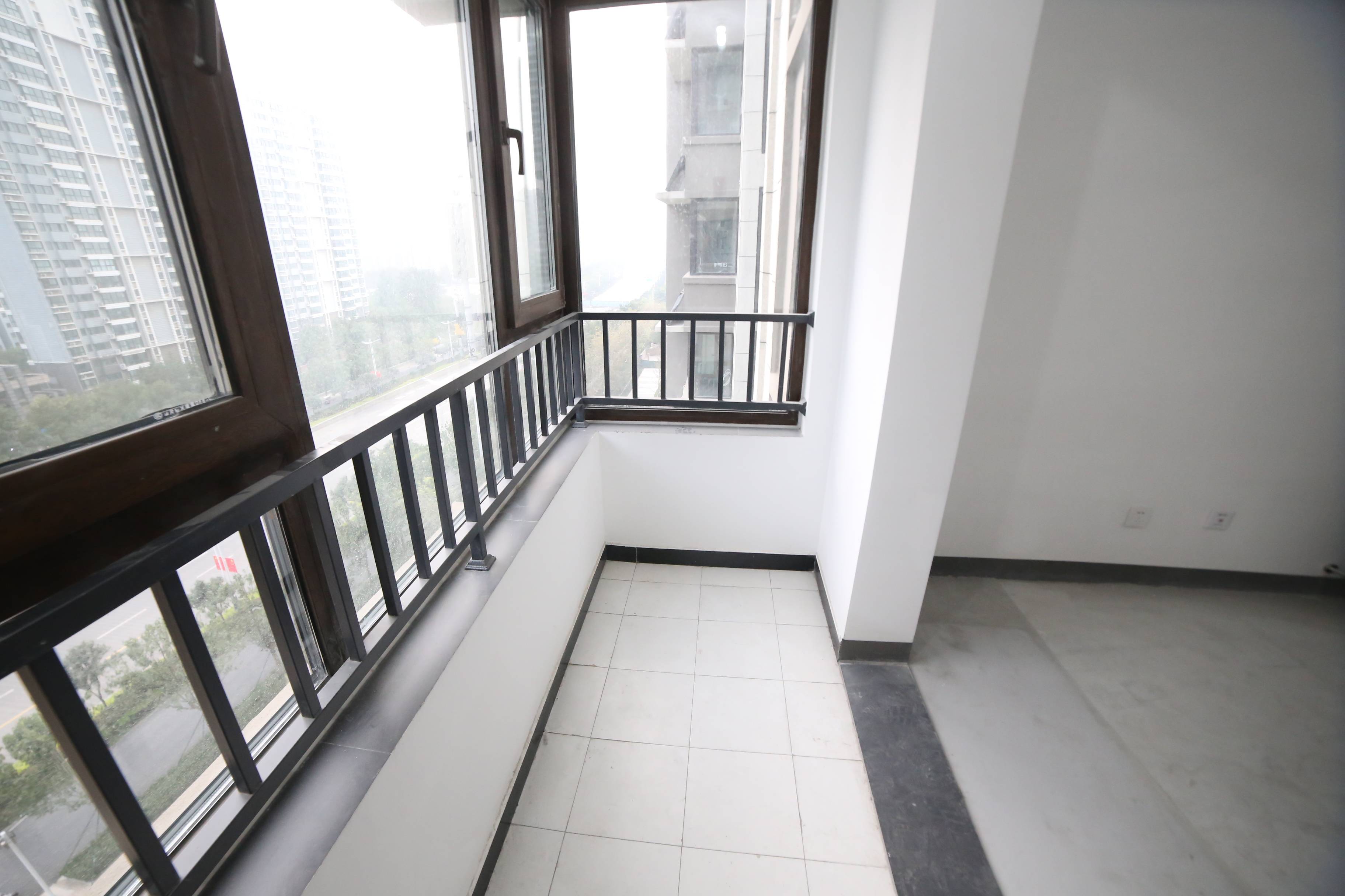 旭辉银盛泰瑞锦台