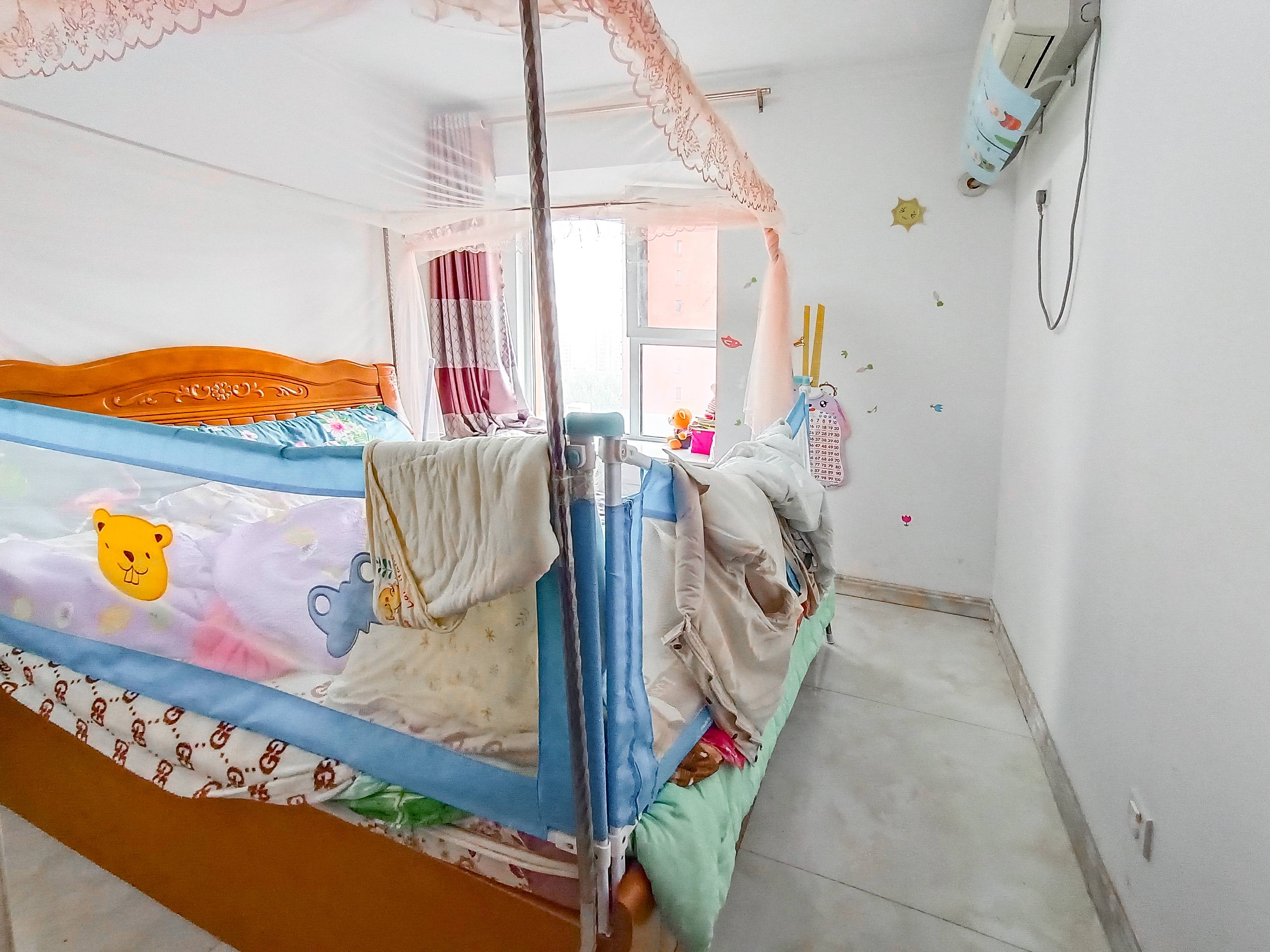 天鸿万象新天理想郡