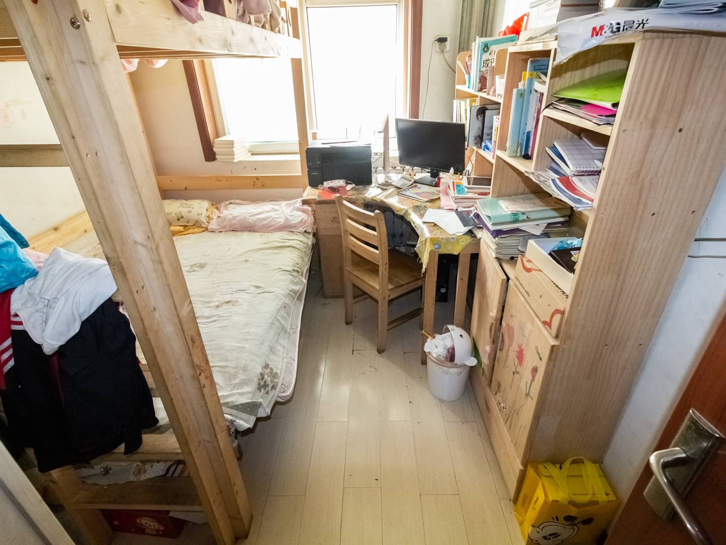 纬一路单位宿舍