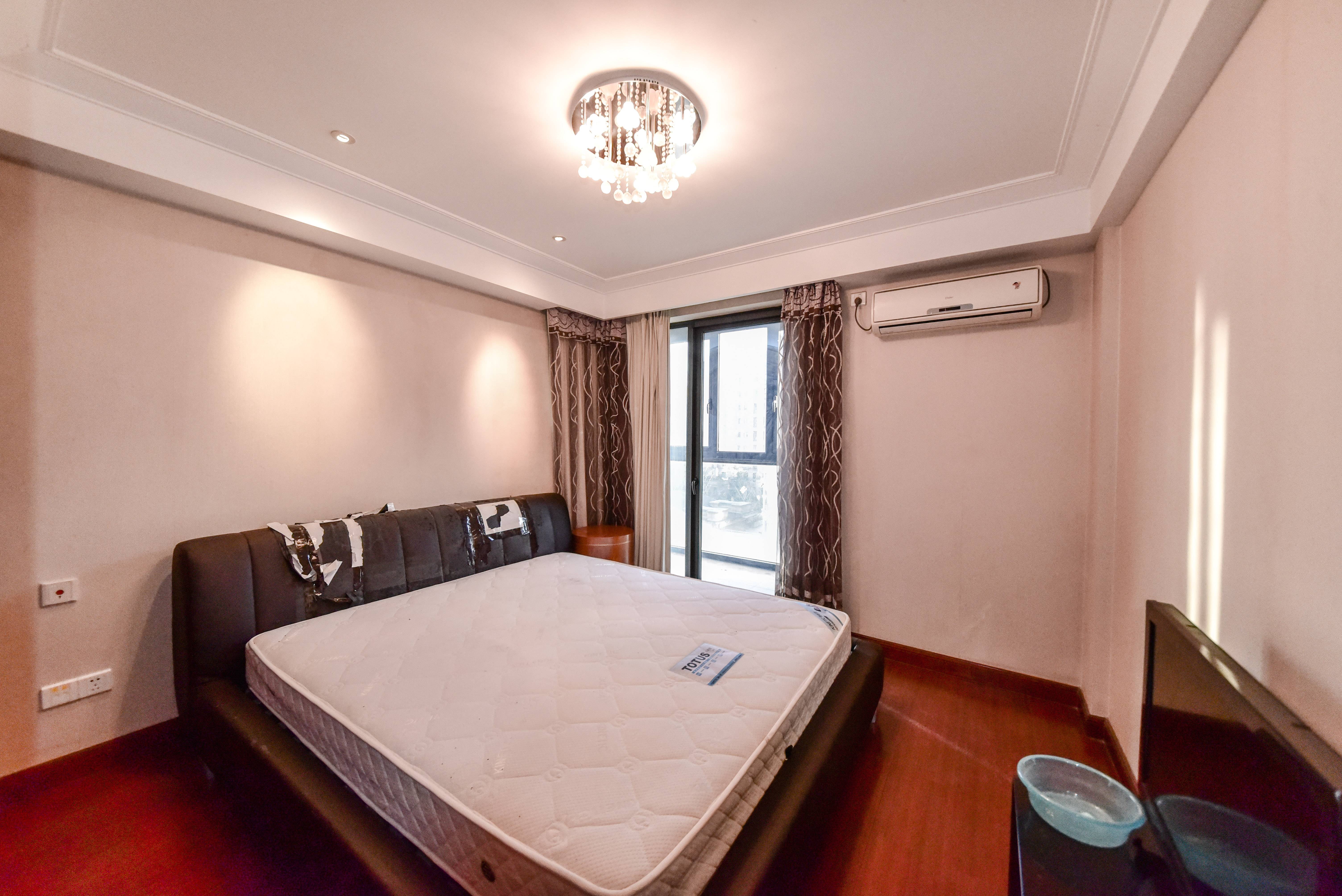 海尔绿城百合园