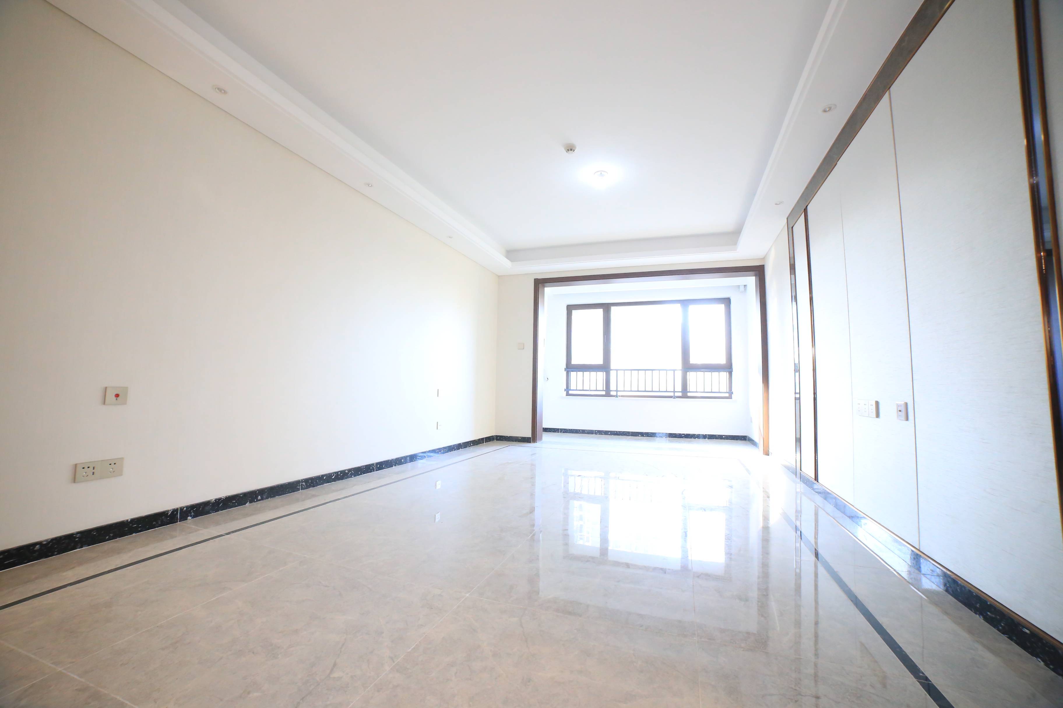  旭辉银盛泰瑞锦台 南北