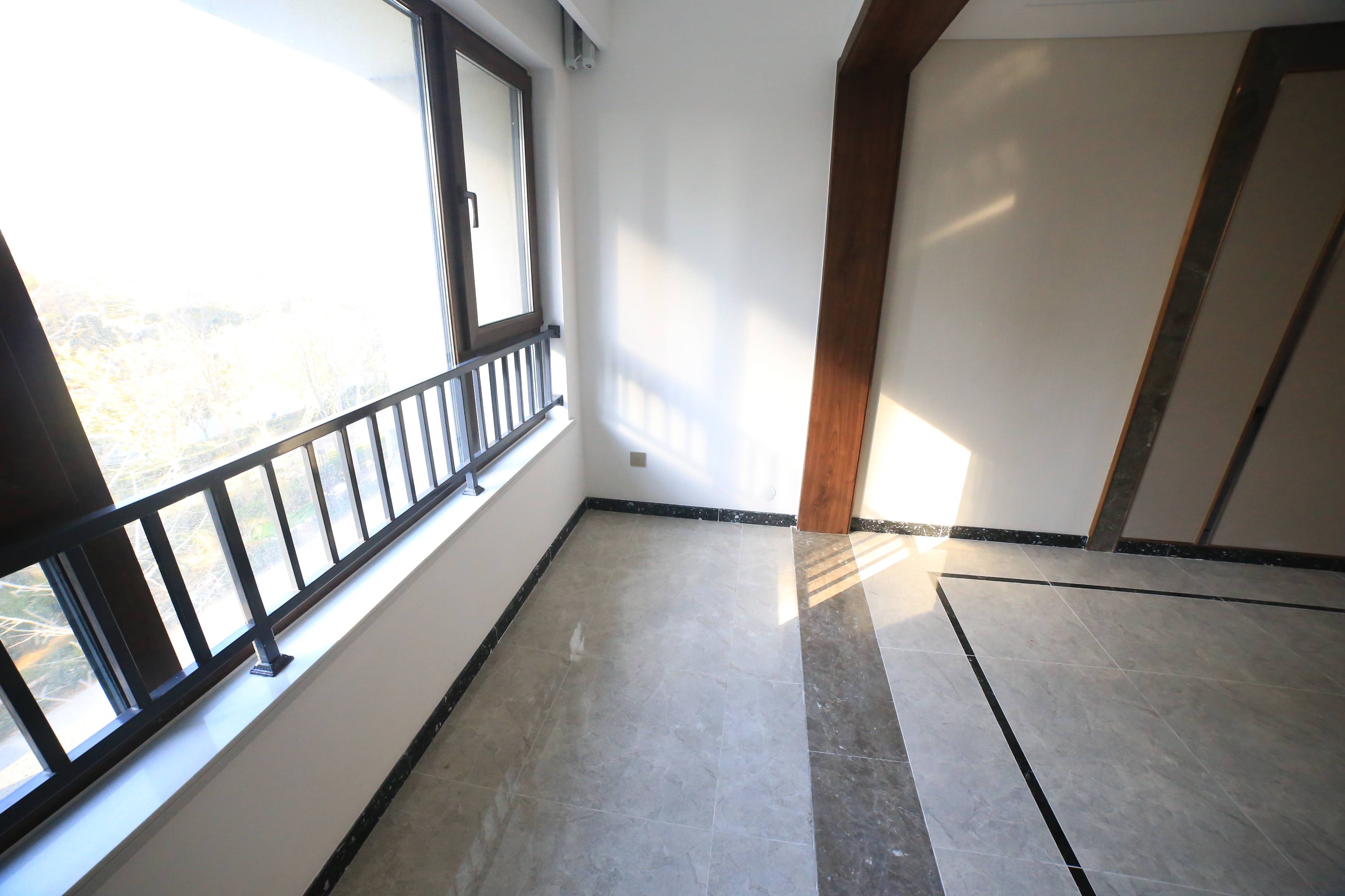 旭辉银盛泰瑞锦台