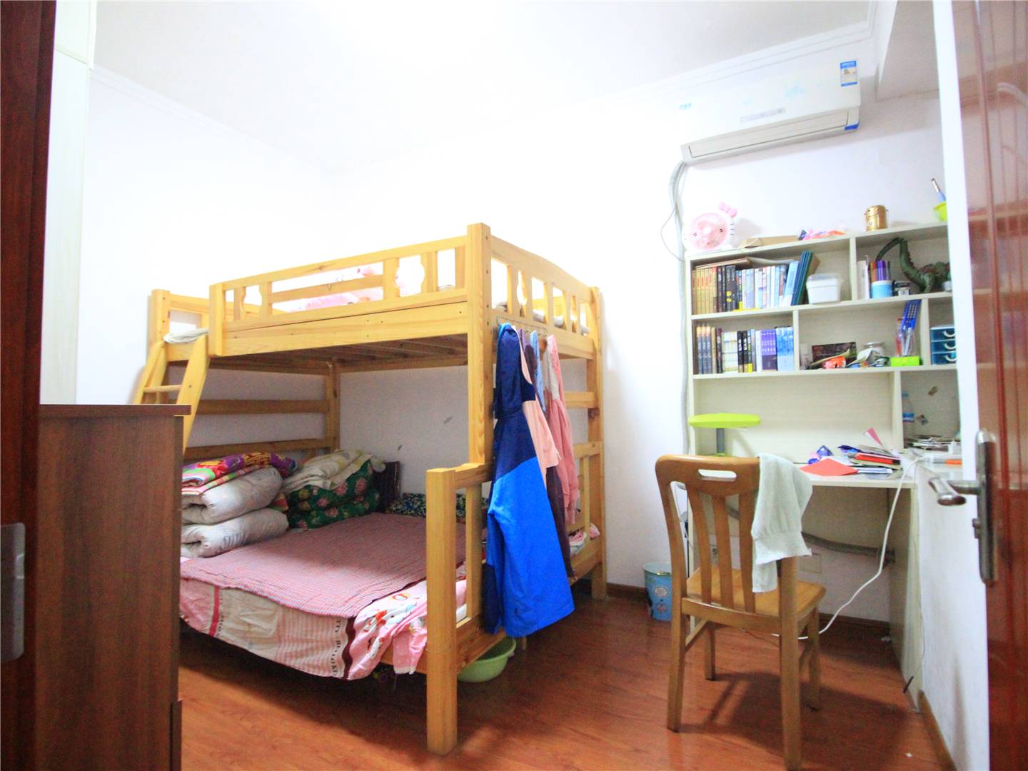 绿地新里梵尔赛公馆