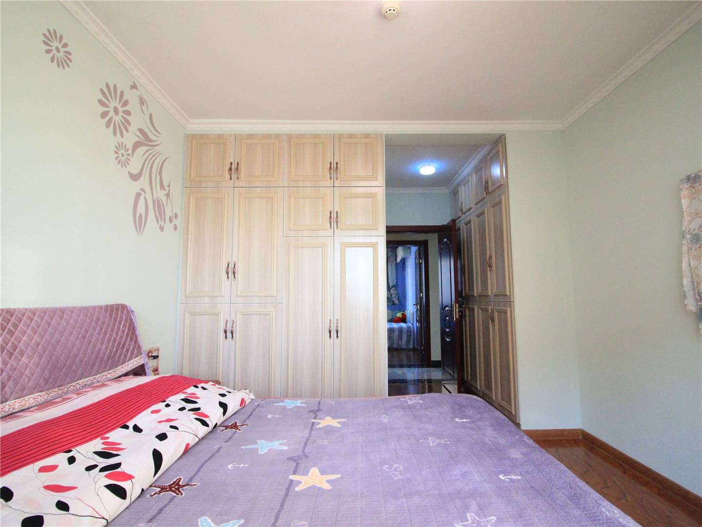  荣盛花语馨苑 南北