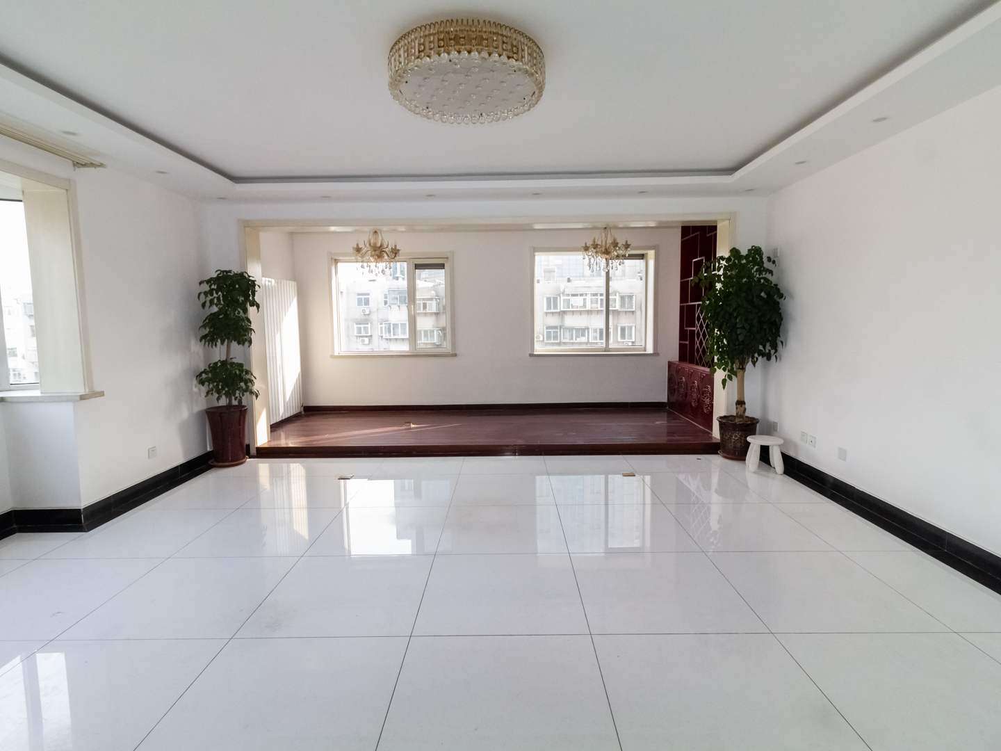  银座晶都国际 南北