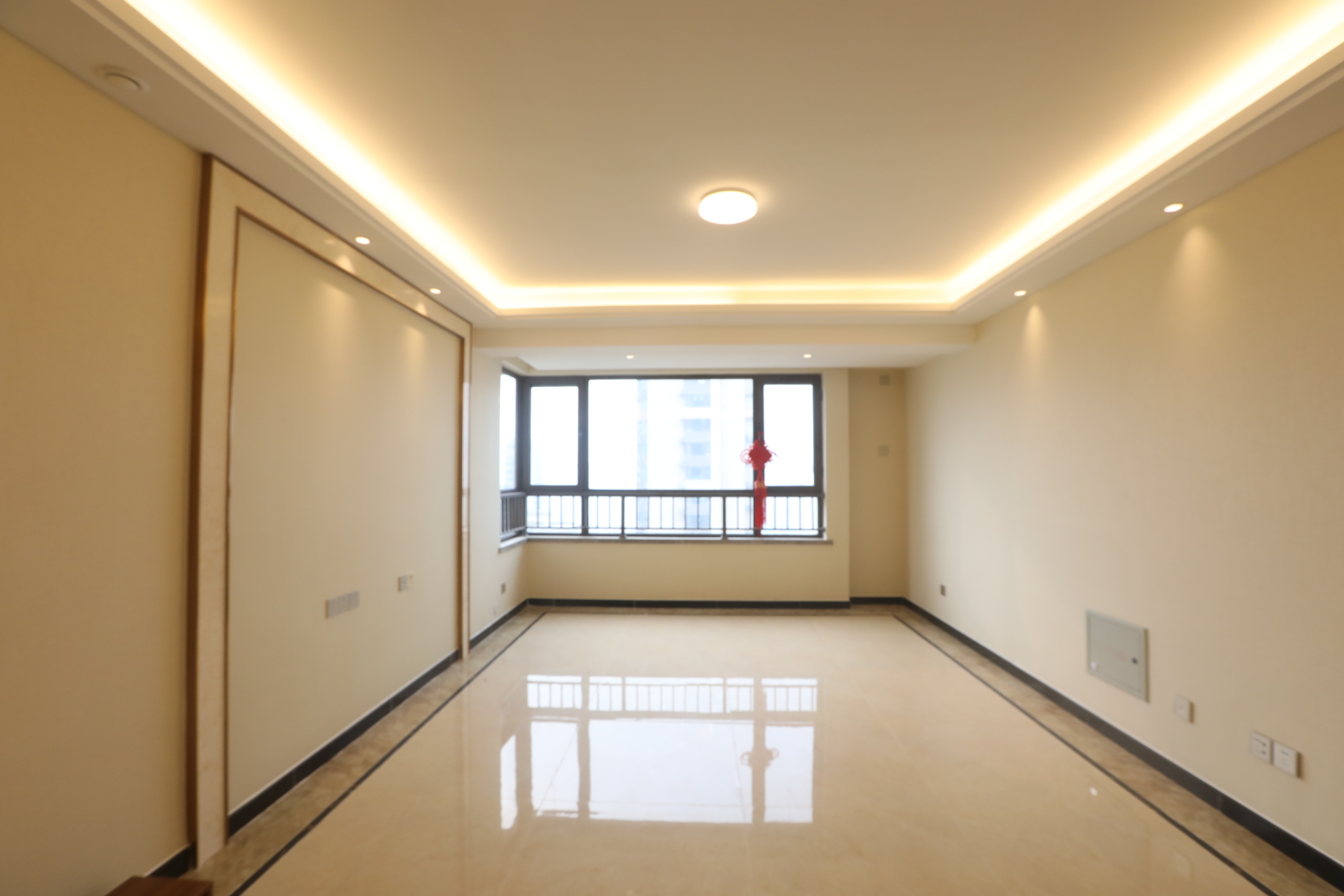  旭辉银盛泰金域蓝山 南北