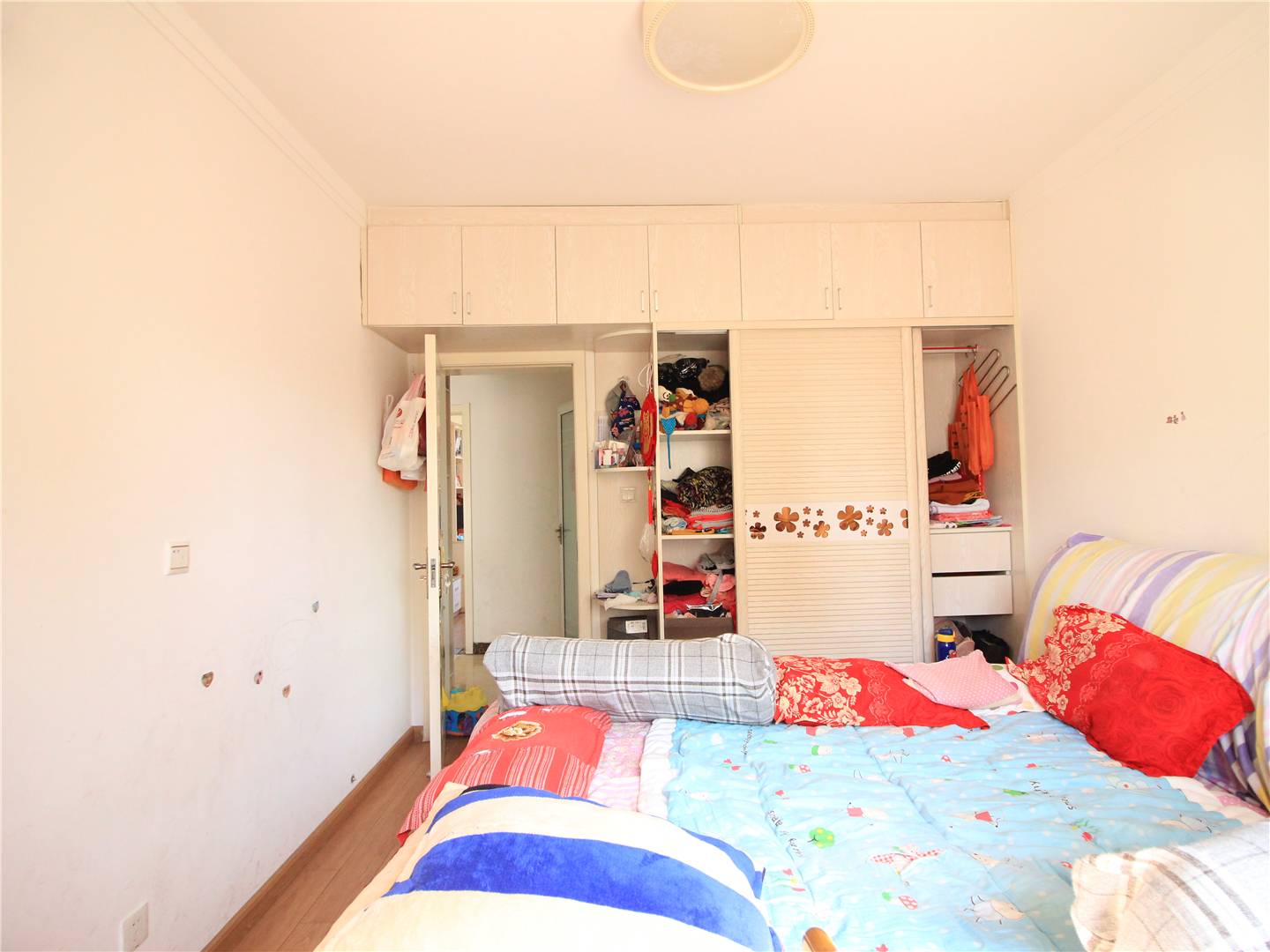 绿地新里梵尔赛公馆