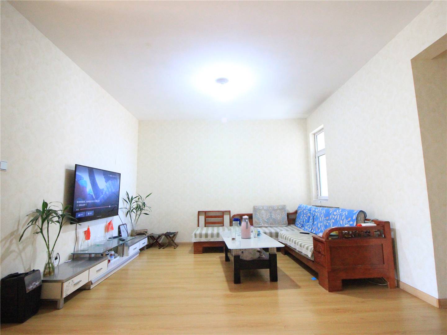  清联花园,3室2厅,85万
