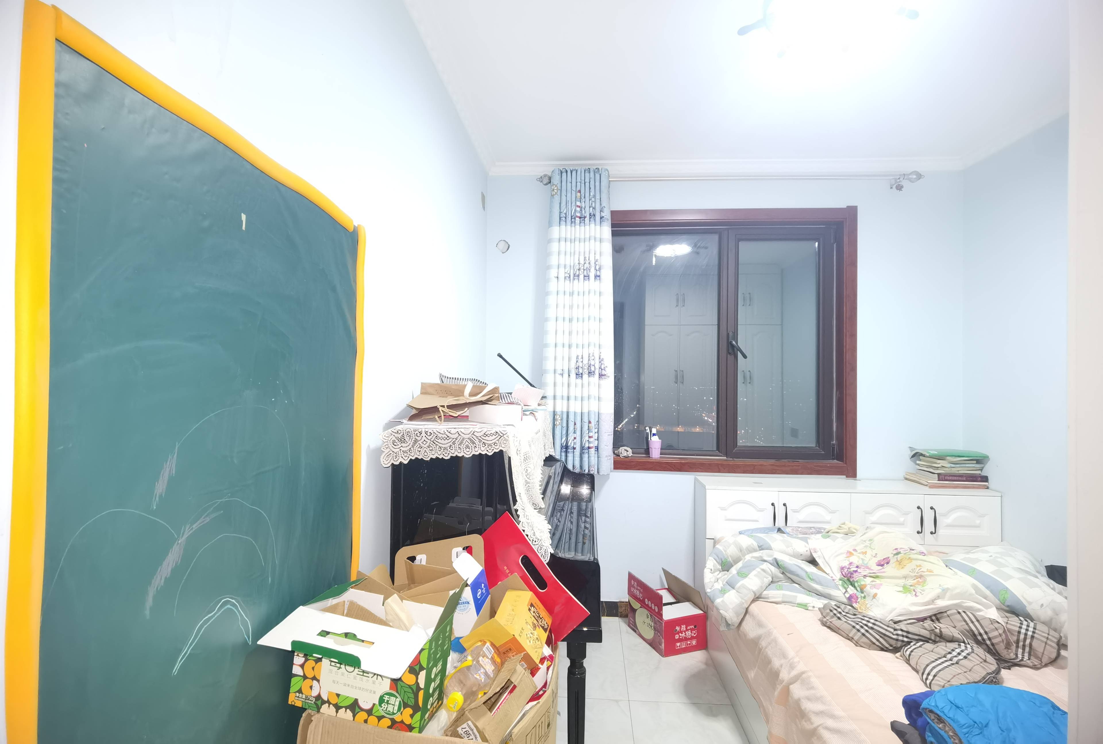 海尔云世界滟澜公馆花园