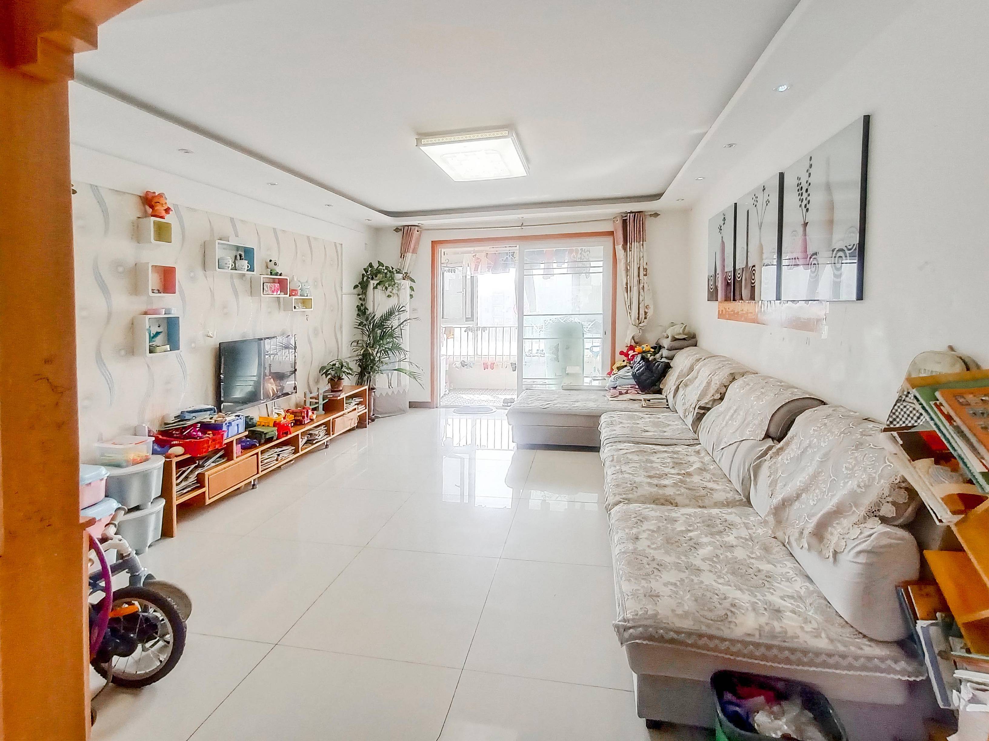 天鸿万象新天四区