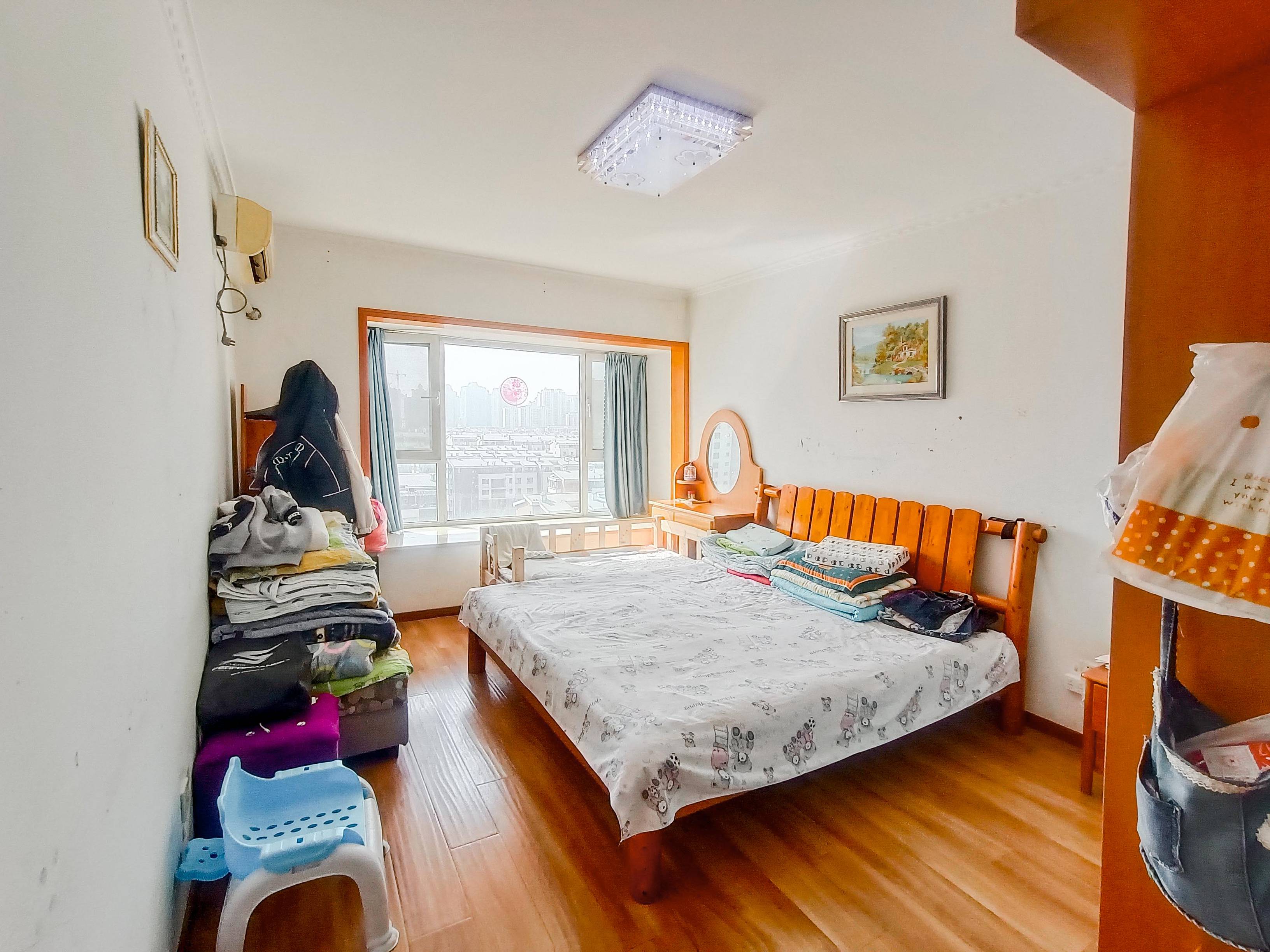 天鸿万象新天四区