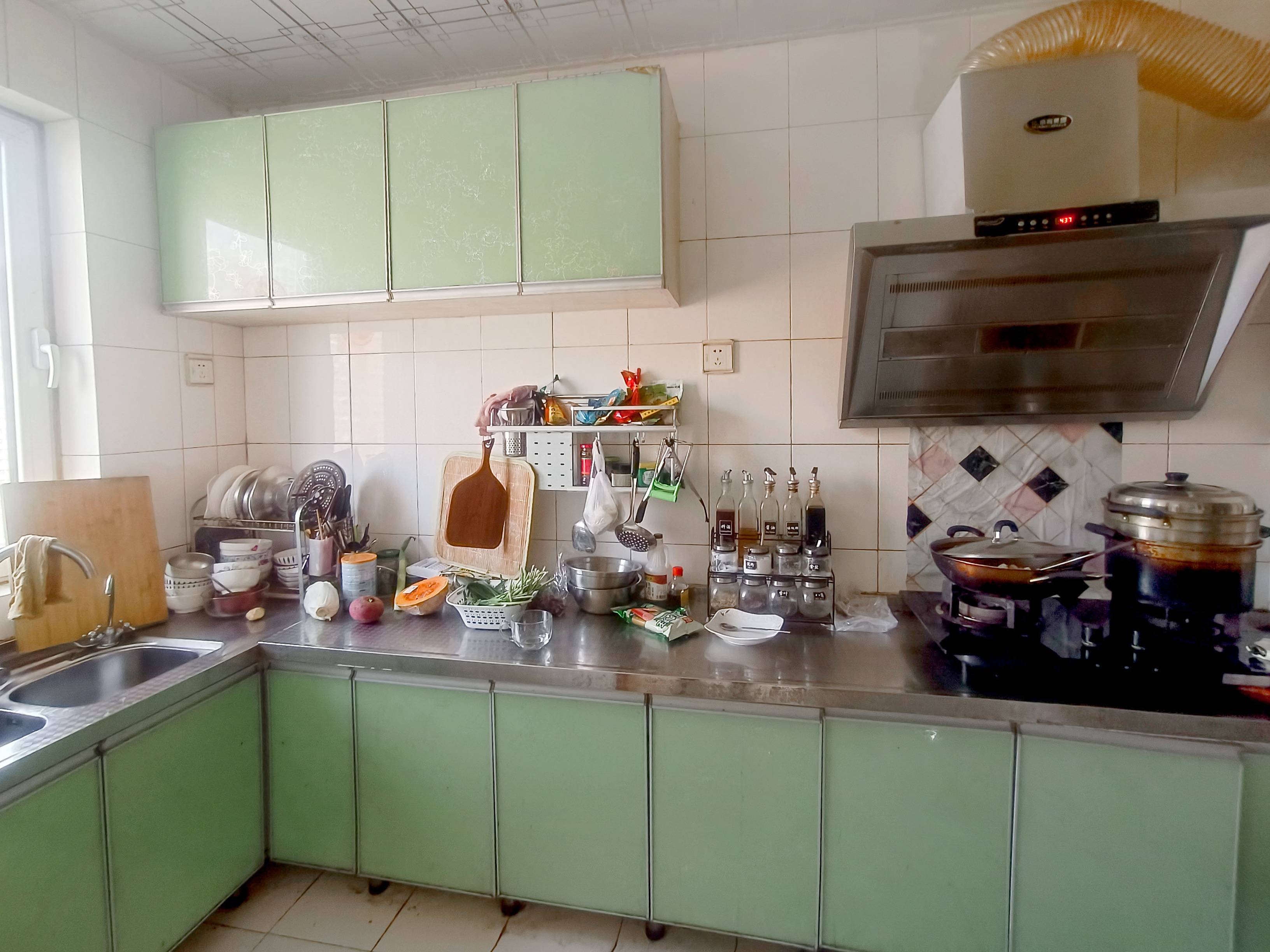 天鸿万象新天四区