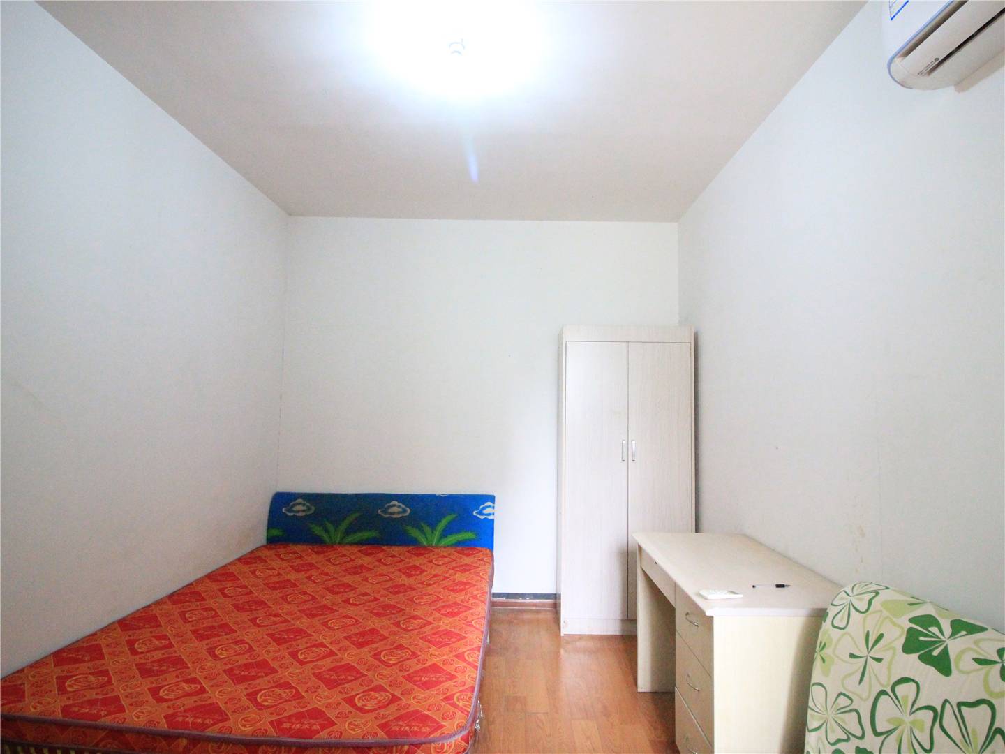 绿地新里梵尔赛公馆