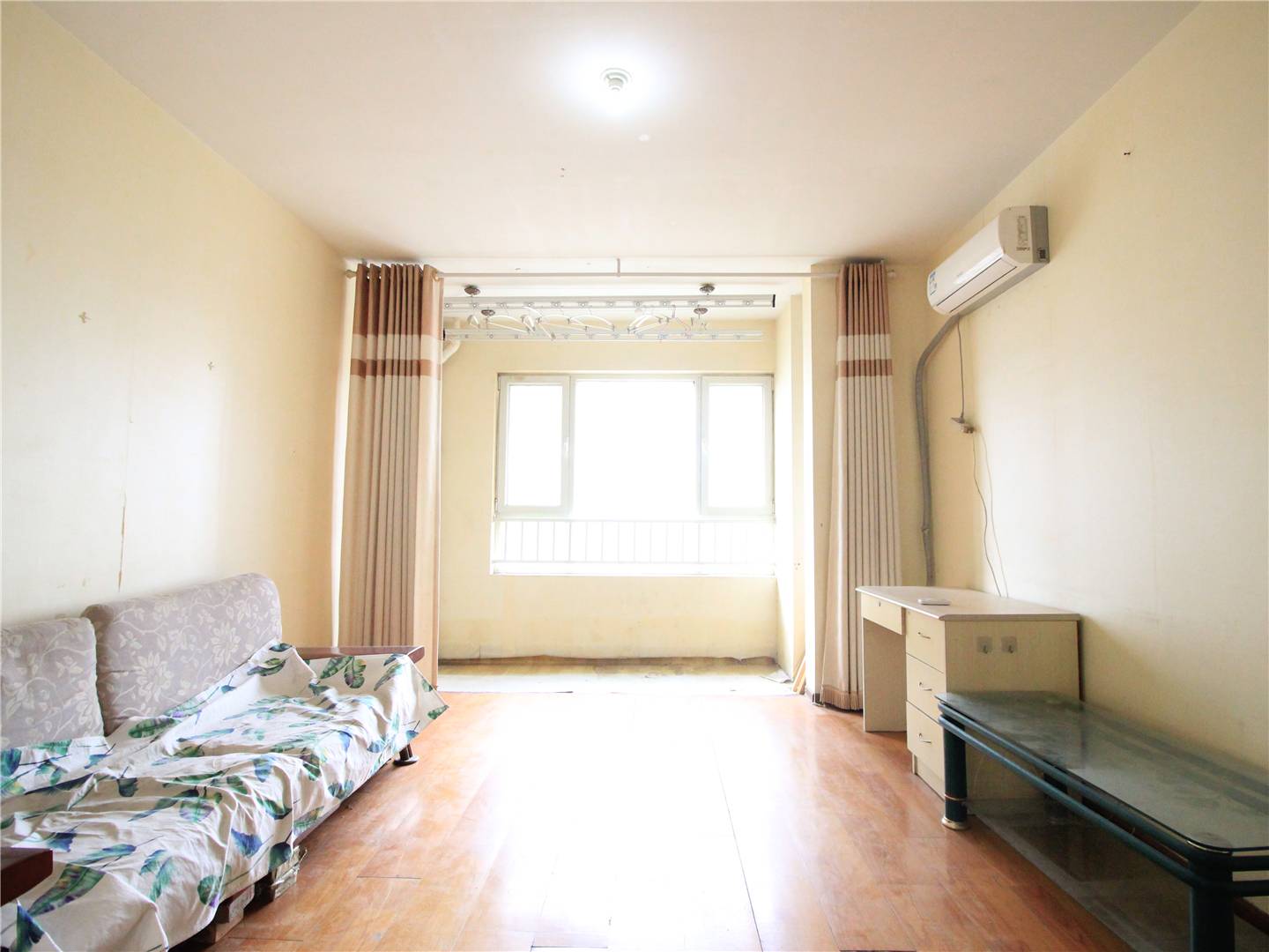 绿地新里梵尔赛公馆