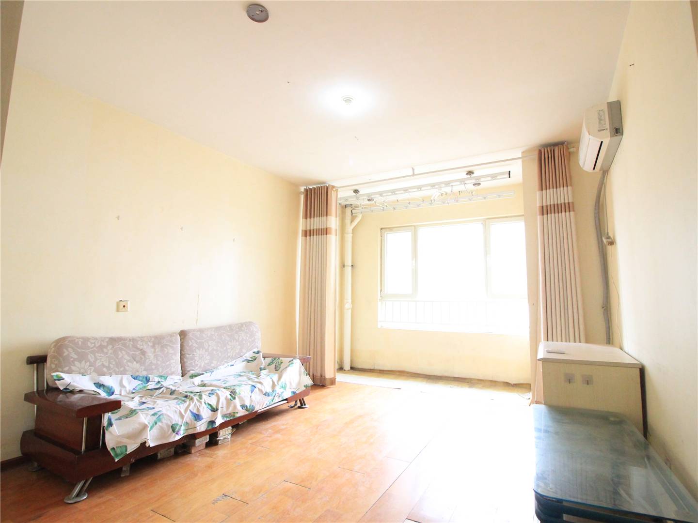 绿地新里梵尔赛公馆