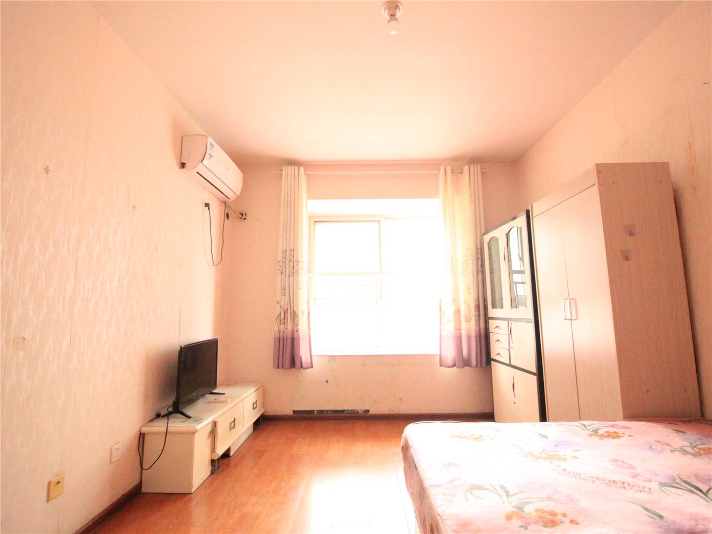 绿地新里梵尔赛公馆