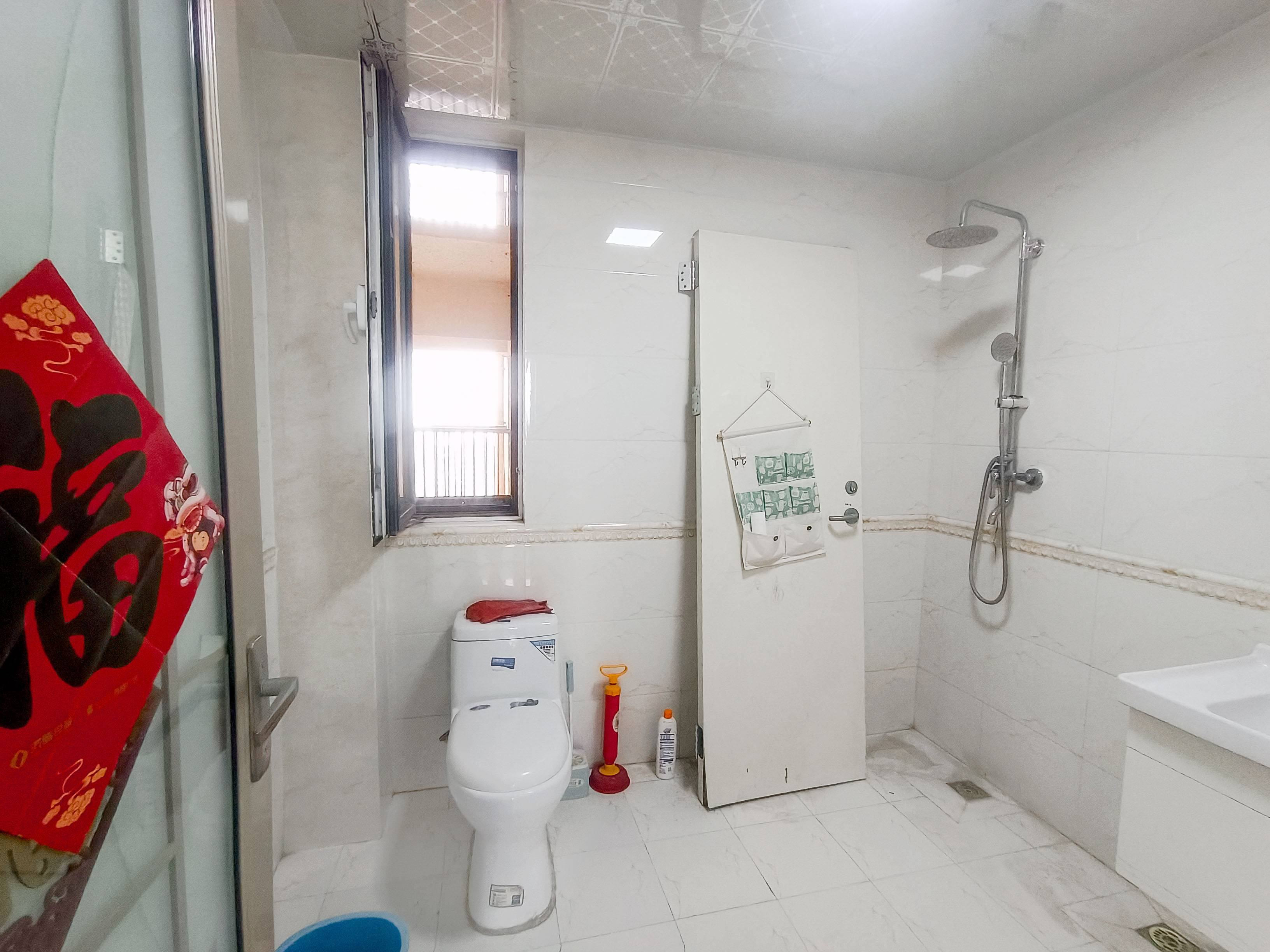 天鸿万象新天万卷府