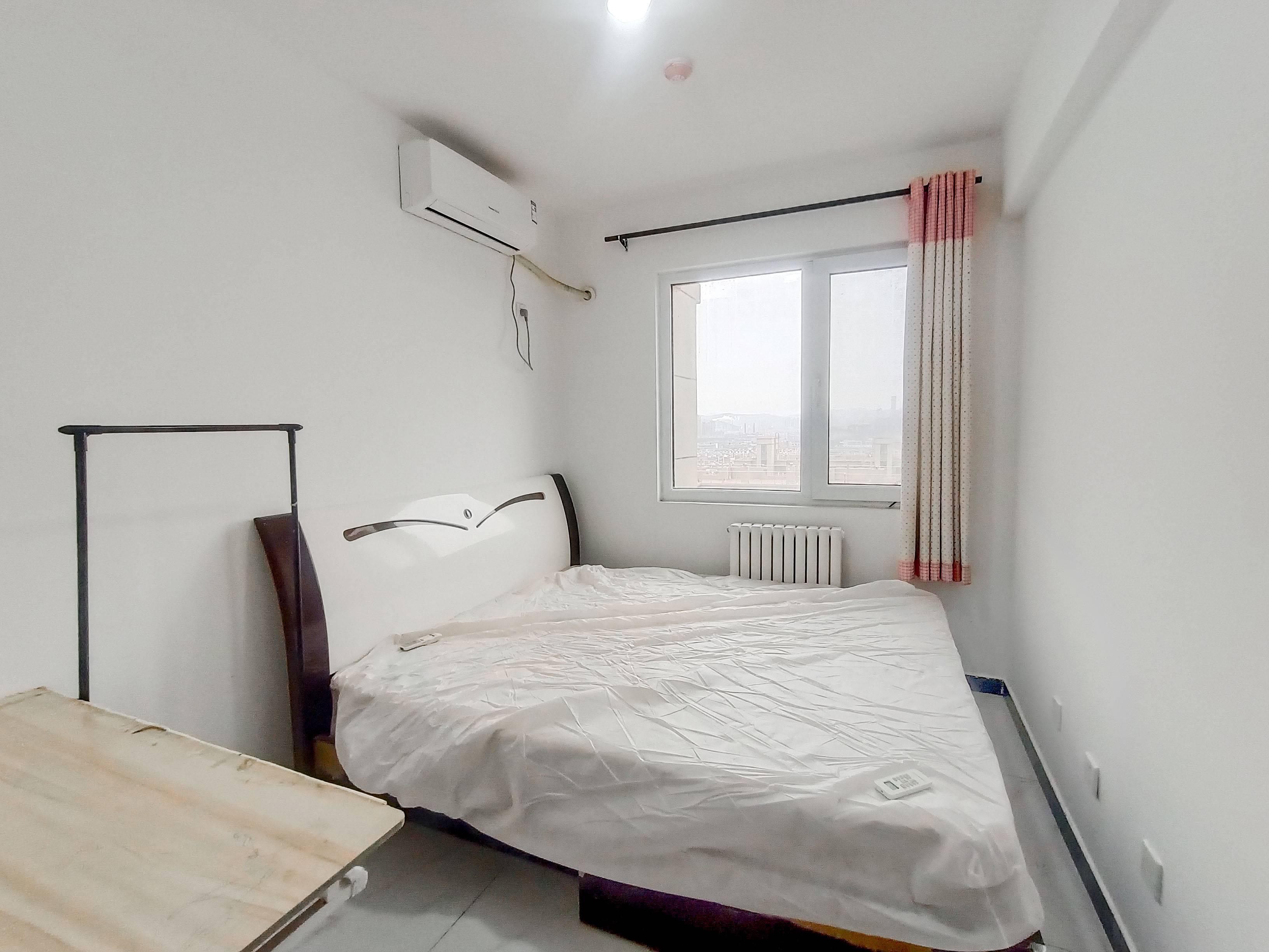 天鸿万象新天万卷府