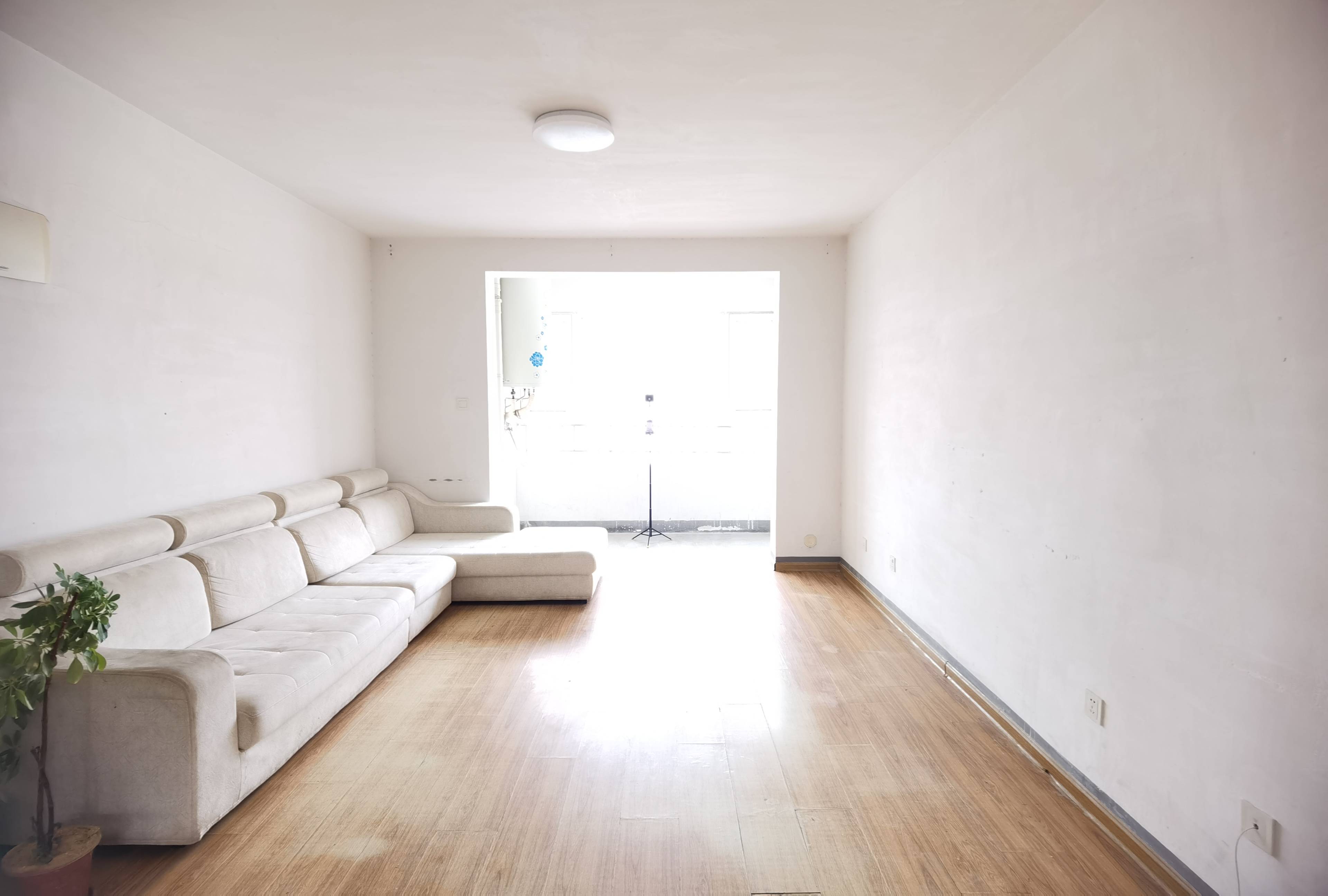  重汽翡翠清河 南北