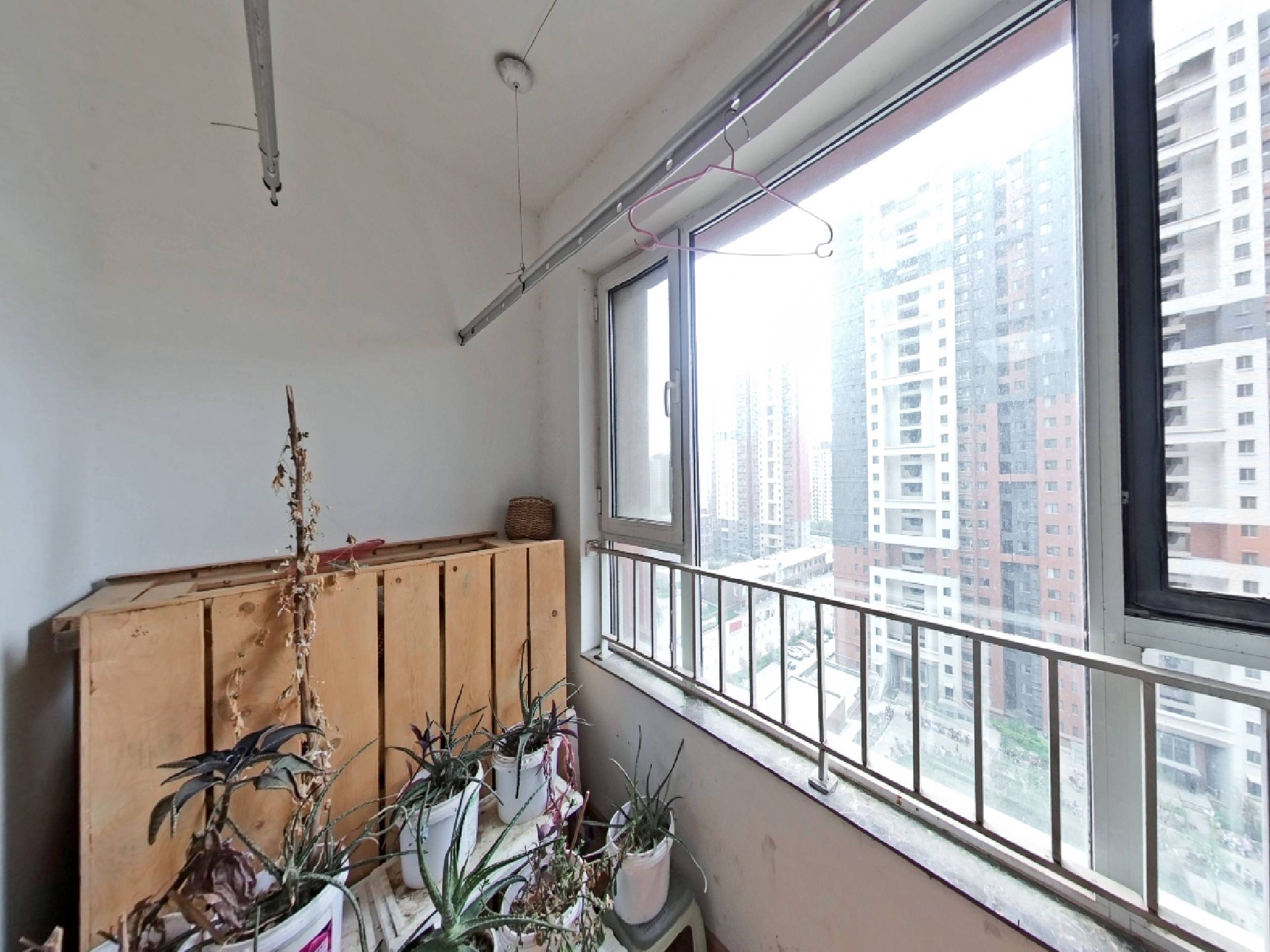 天鸿万象新天理想郡