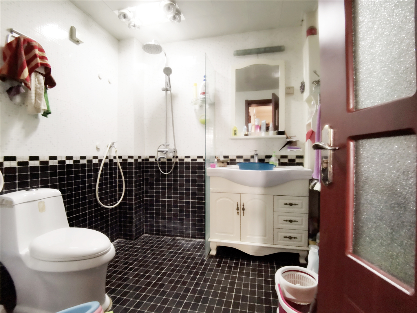 英雄山路256号院