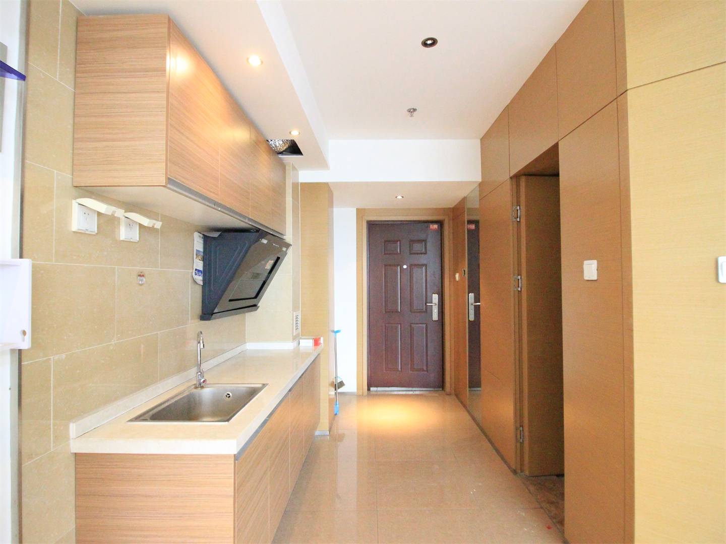 南益名泉春晓公寓