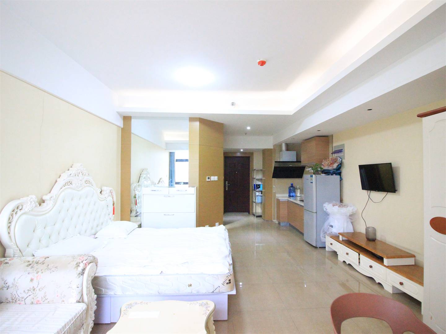 南益名泉春晓公寓