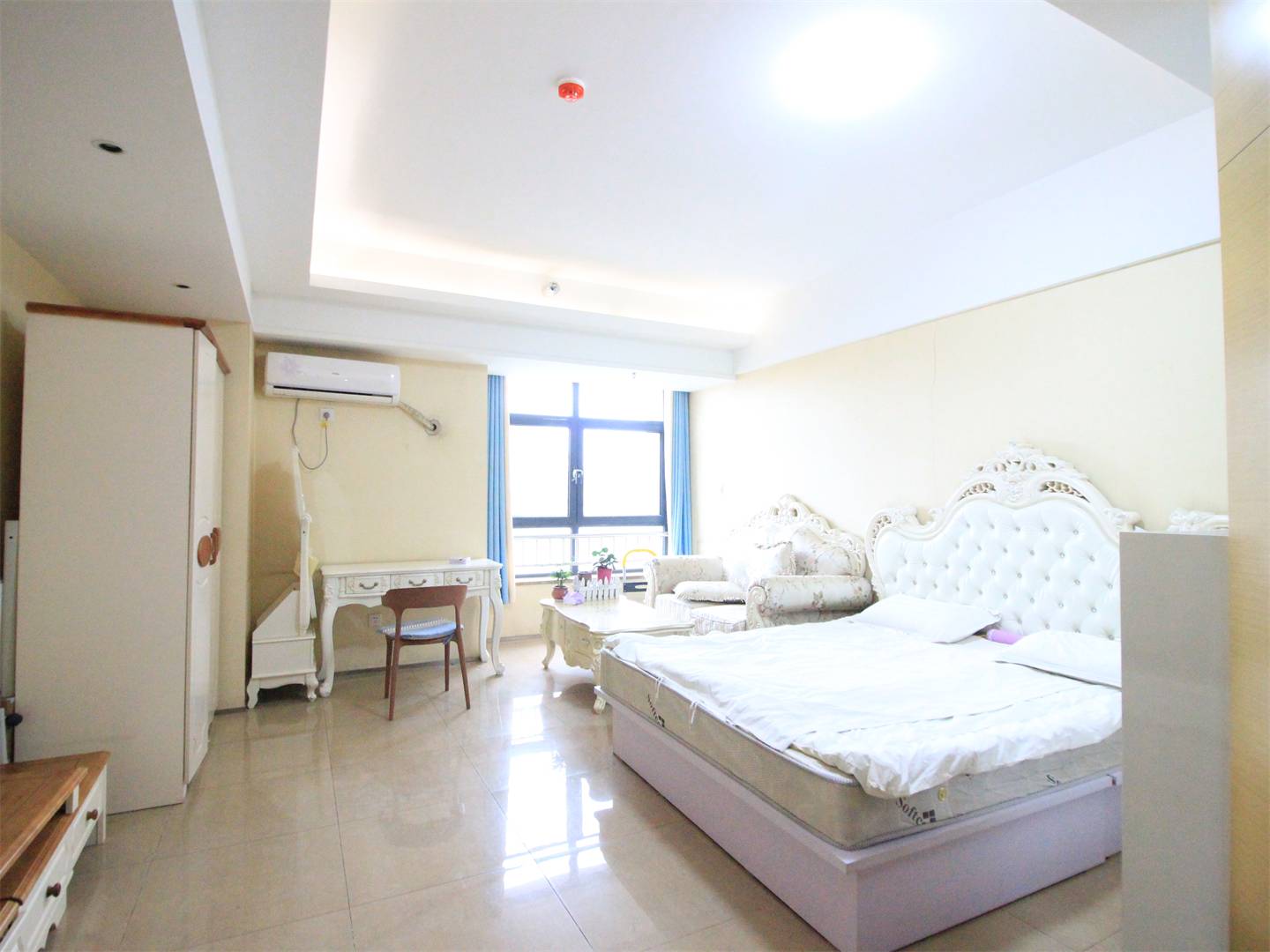 南益名泉春晓公寓