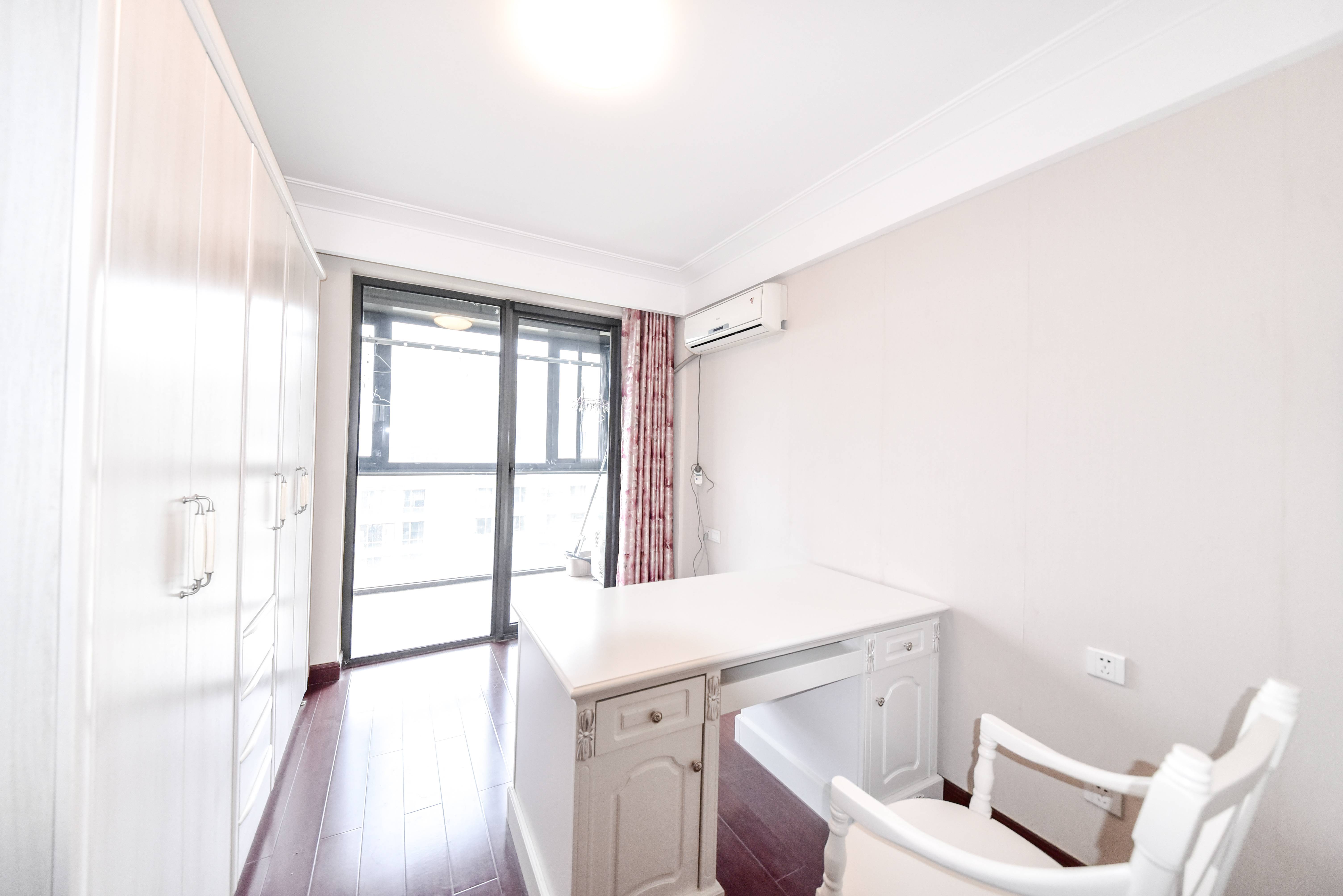 海尔绿城百合园