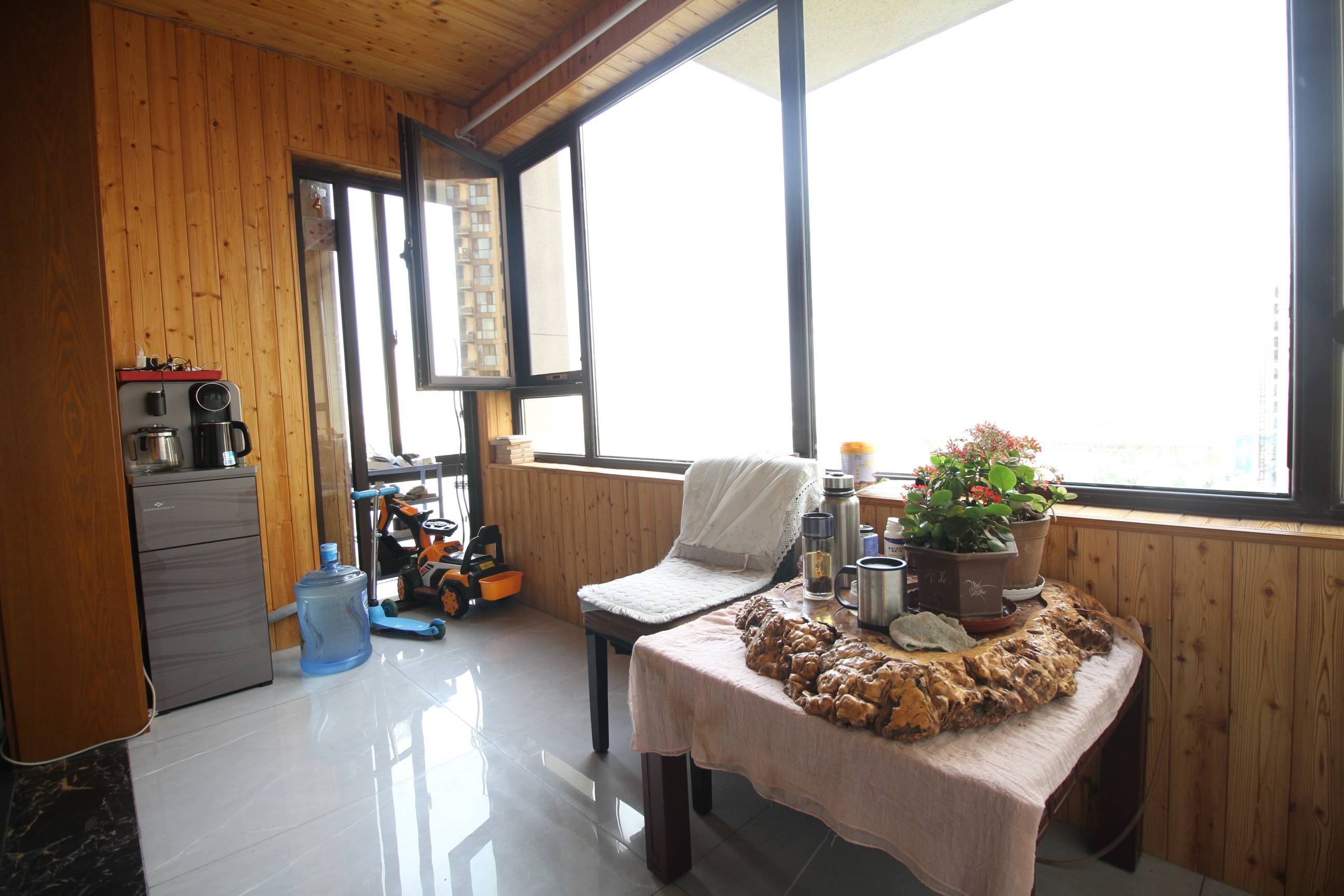 海尔云世界滟澜公馆花园