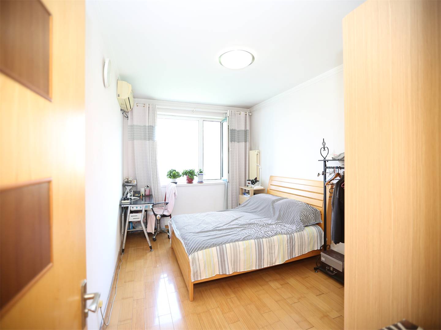 华夏金色阳光花园