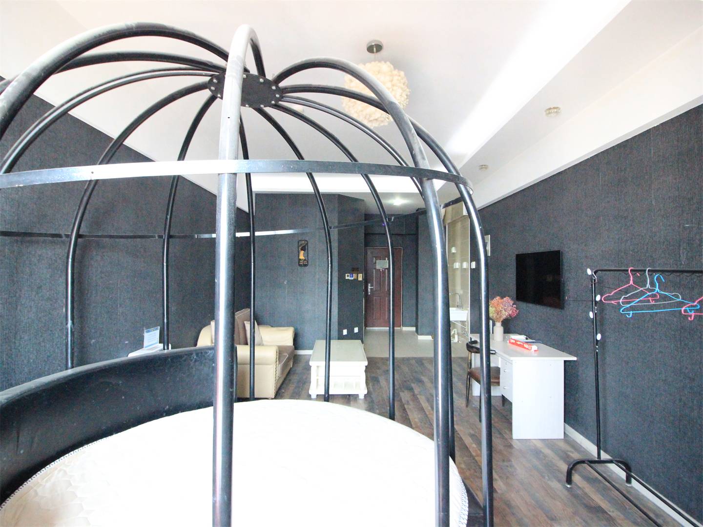 南益名泉春晓公寓