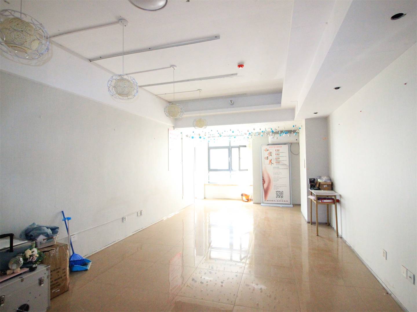 南益名泉春晓公寓