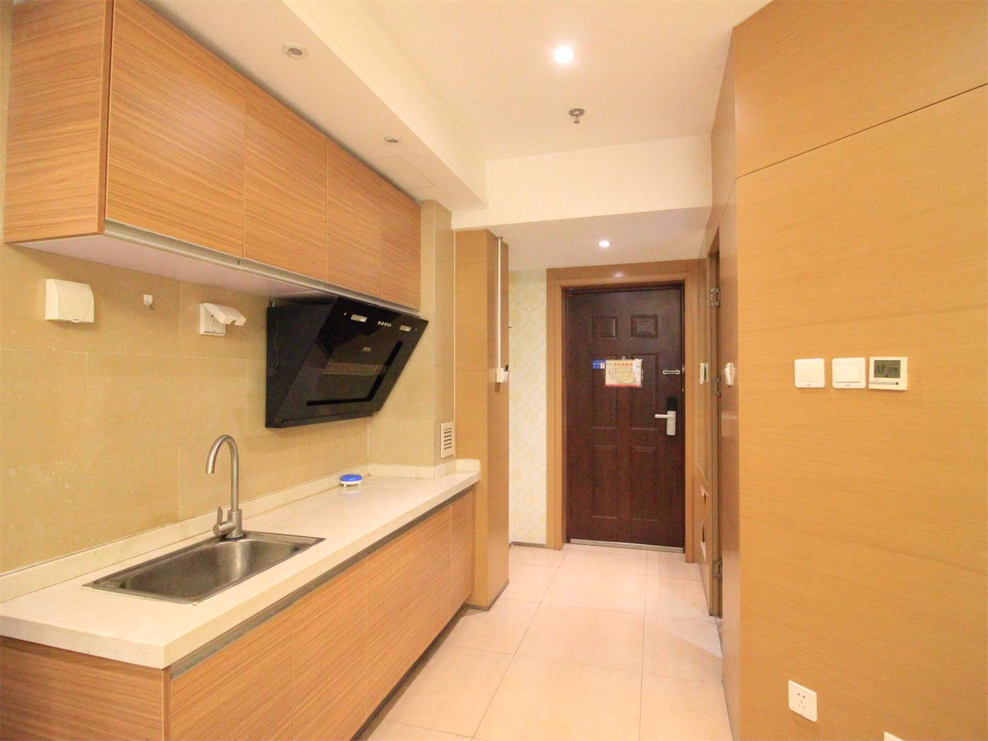 南益名泉春晓公寓