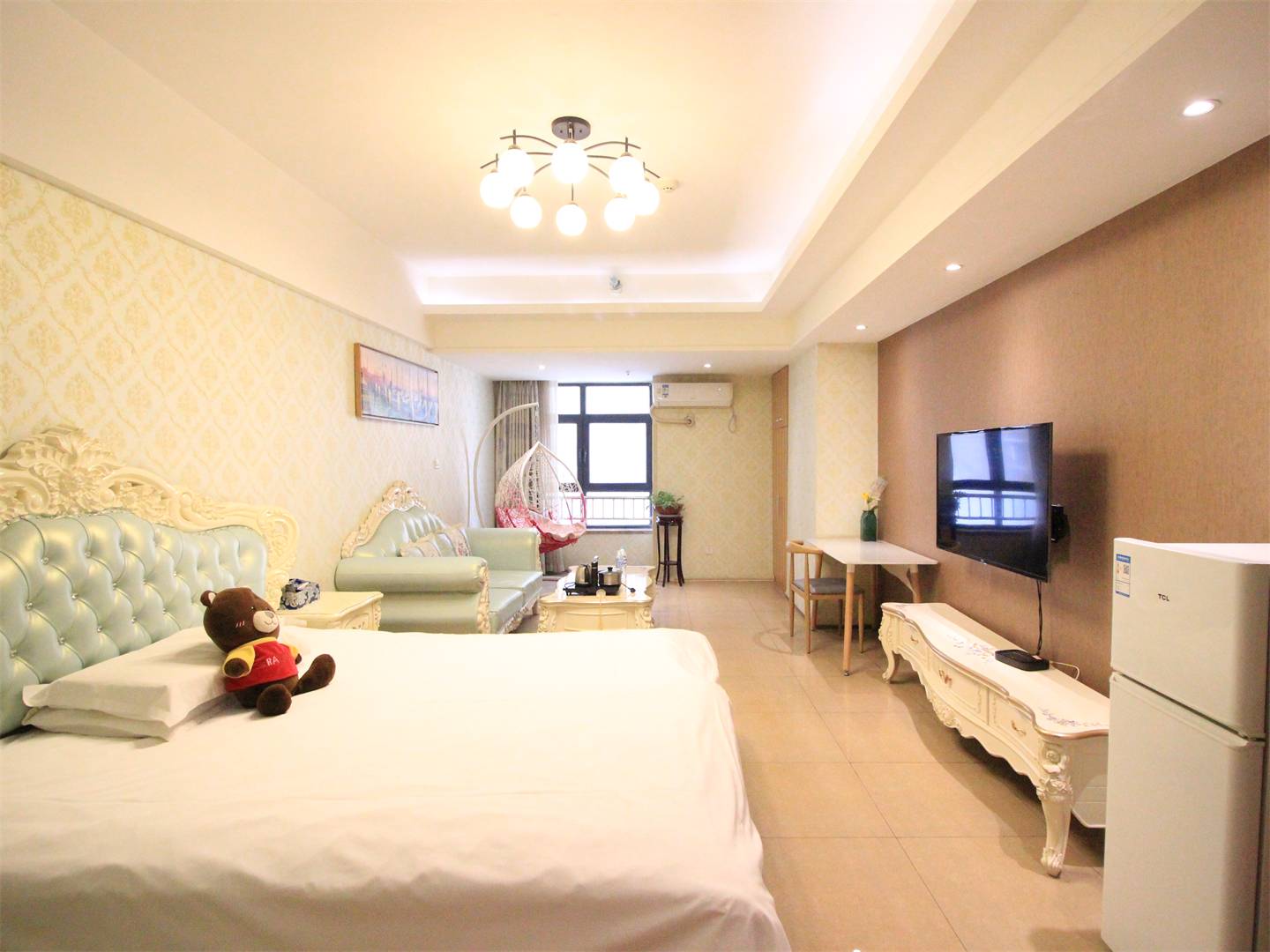 南益名泉春晓公寓