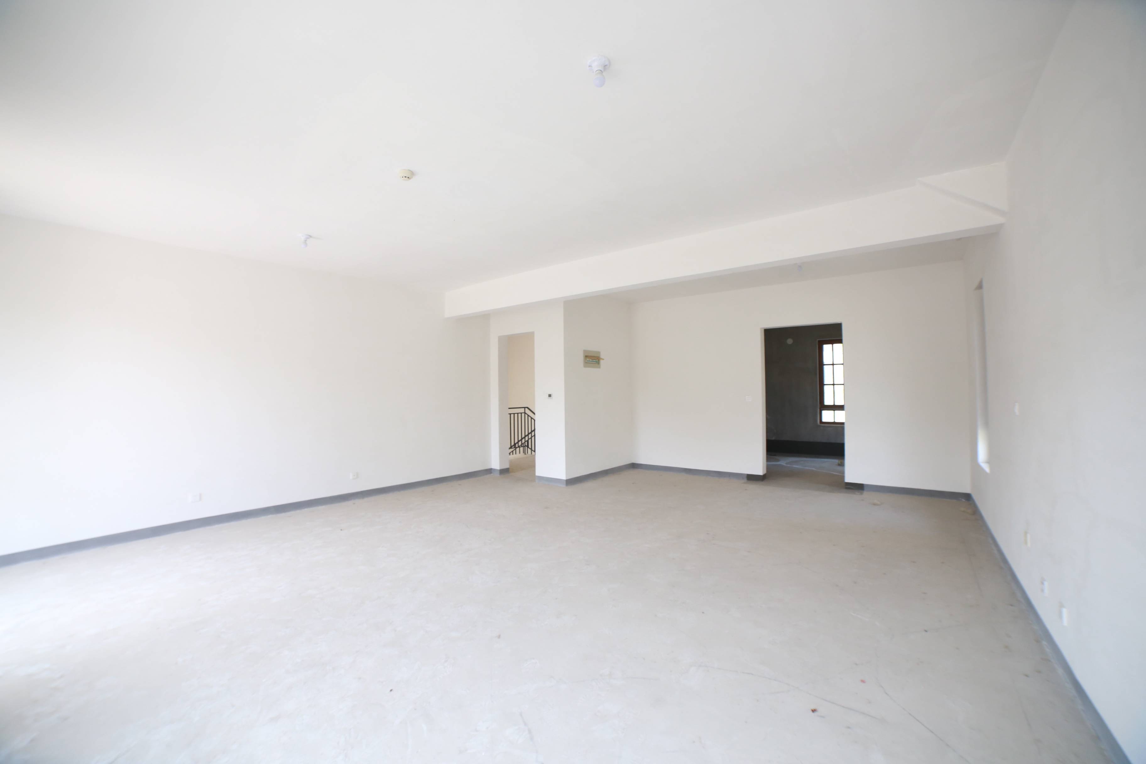  绿城腊山御园 南北