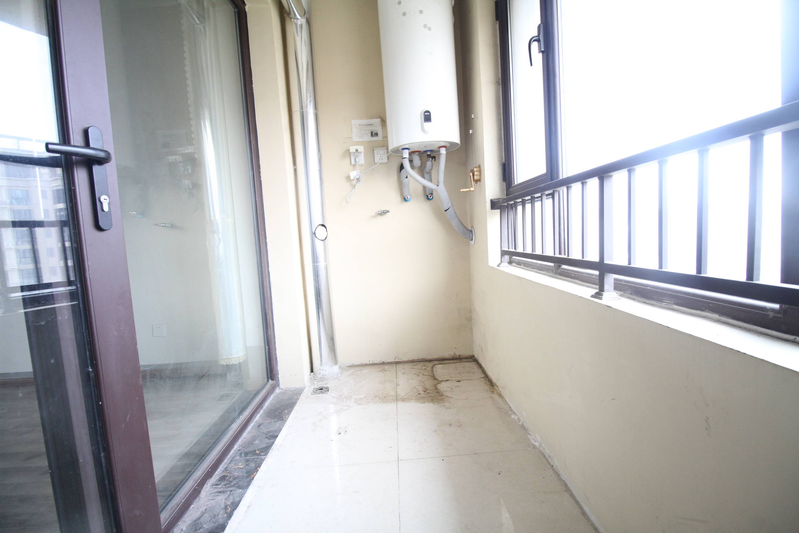 海尔云世界滟澜公馆花园