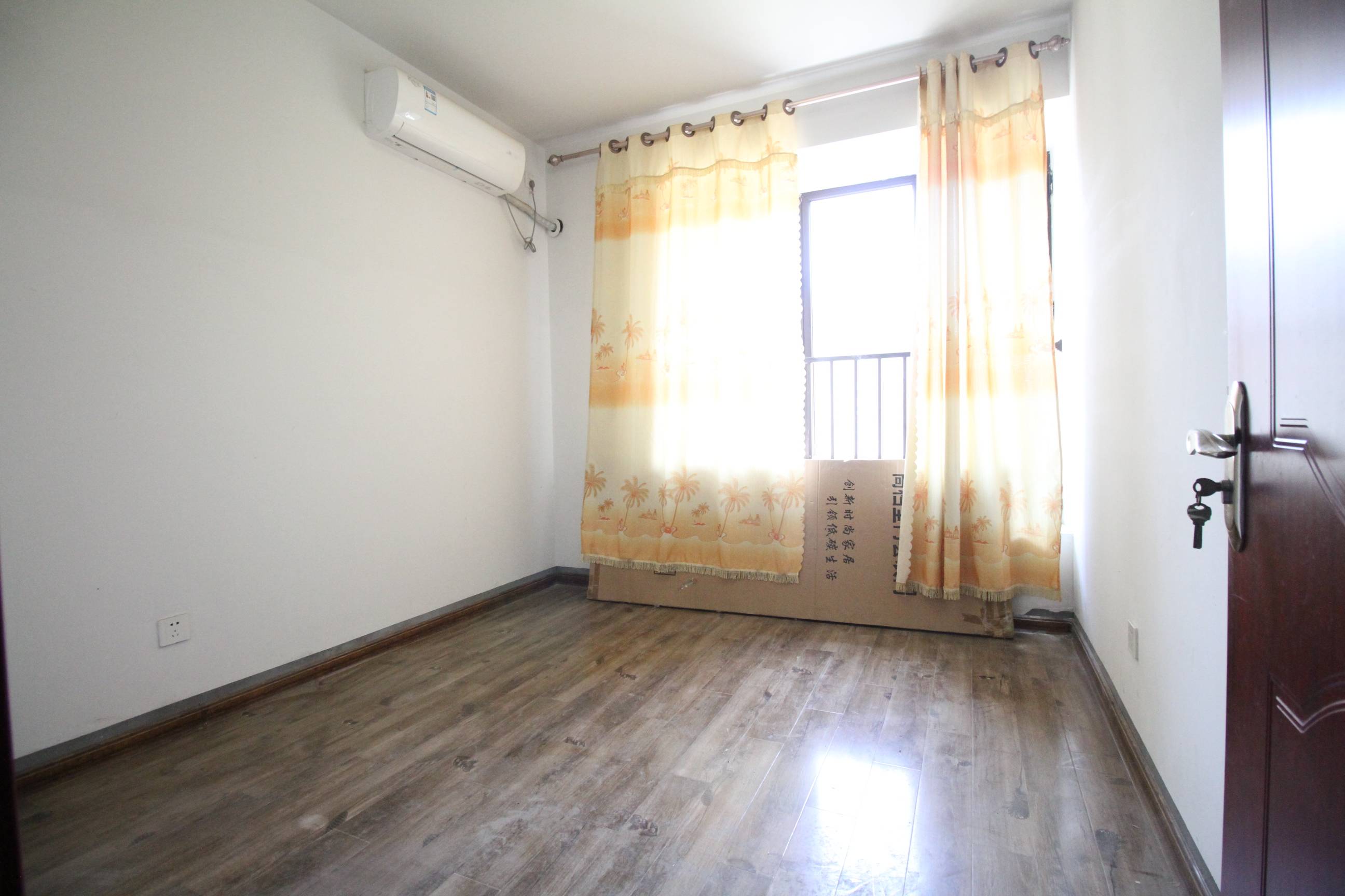 海尔云世界滟澜公馆花园