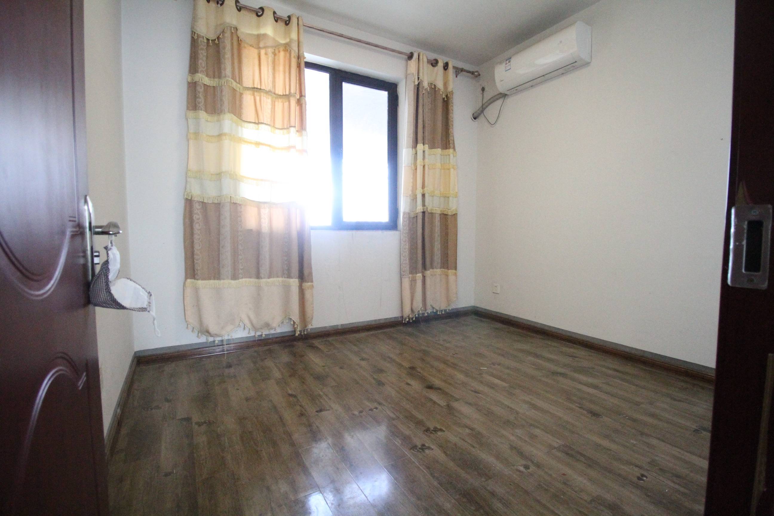 海尔云世界滟澜公馆花园