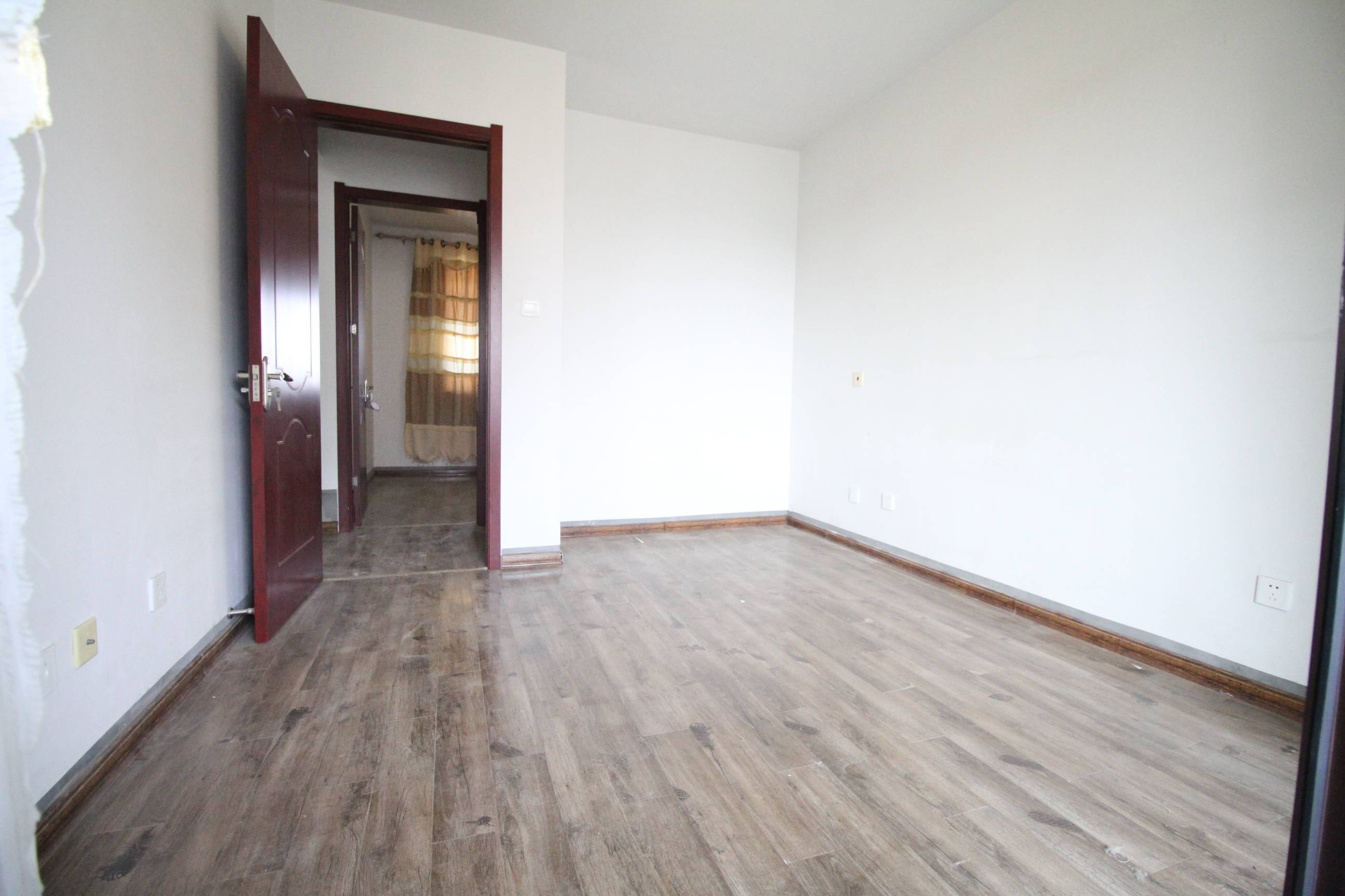 海尔云世界滟澜公馆花园