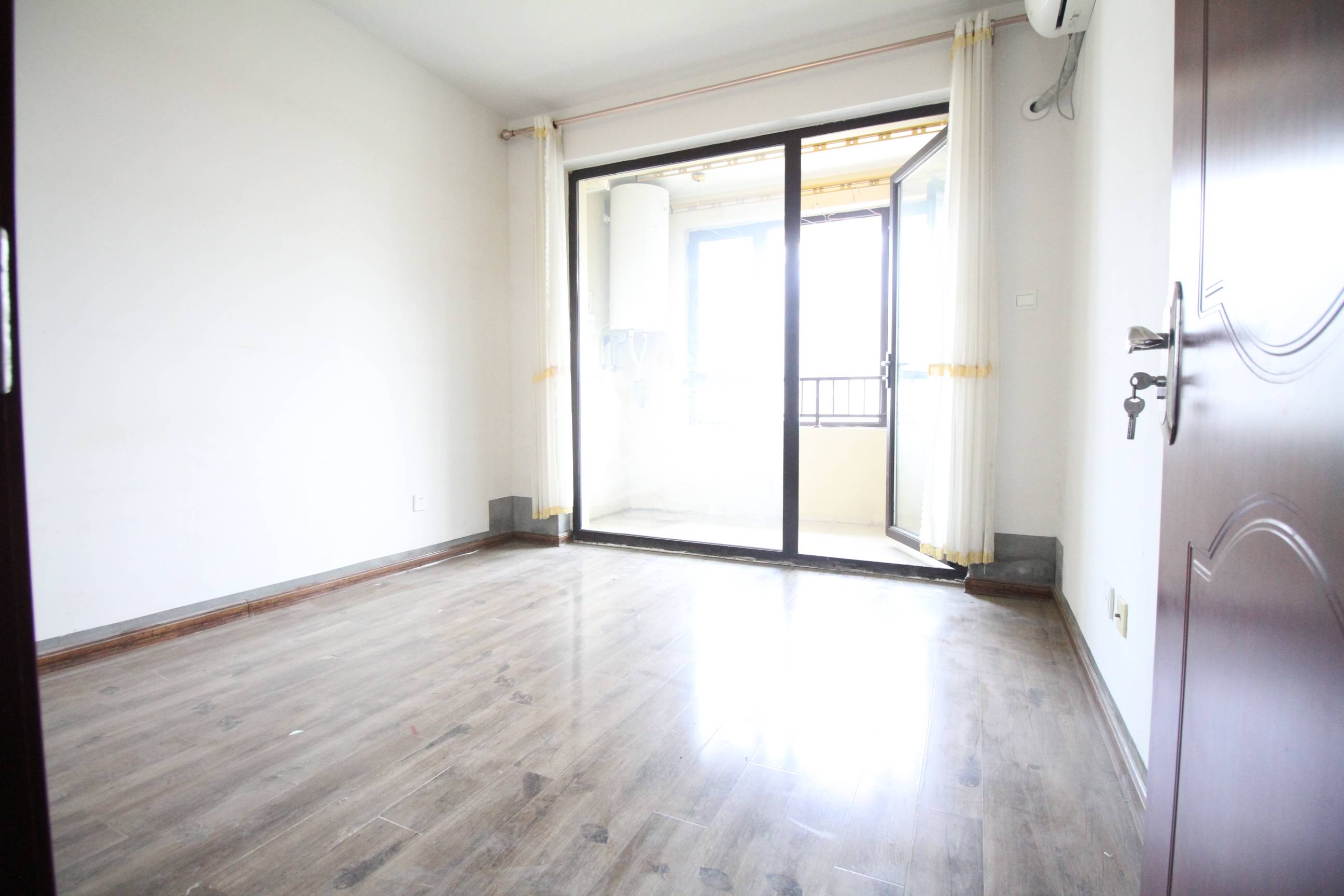 海尔云世界滟澜公馆花园