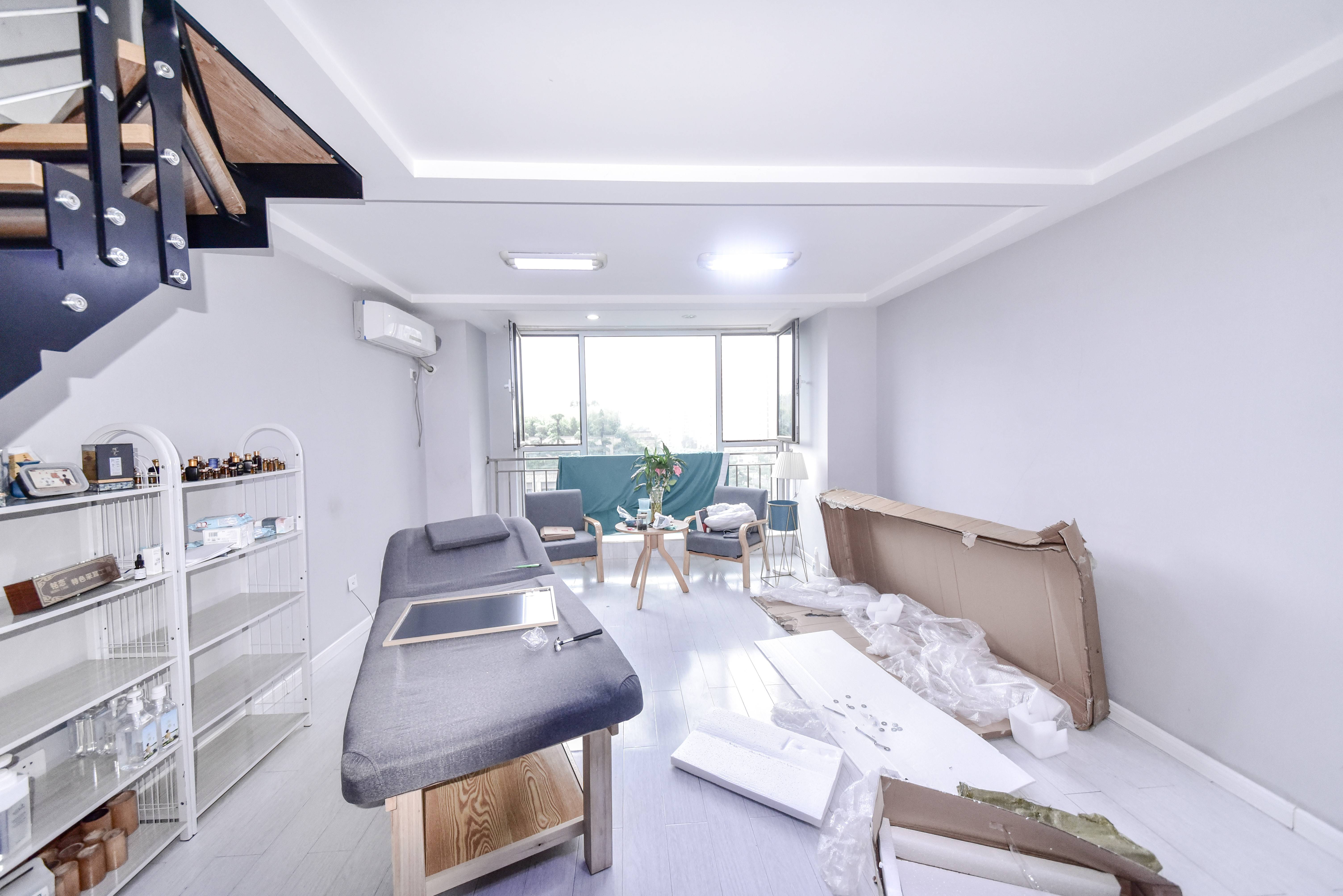  海信龙奥九号1室精装诚意出售